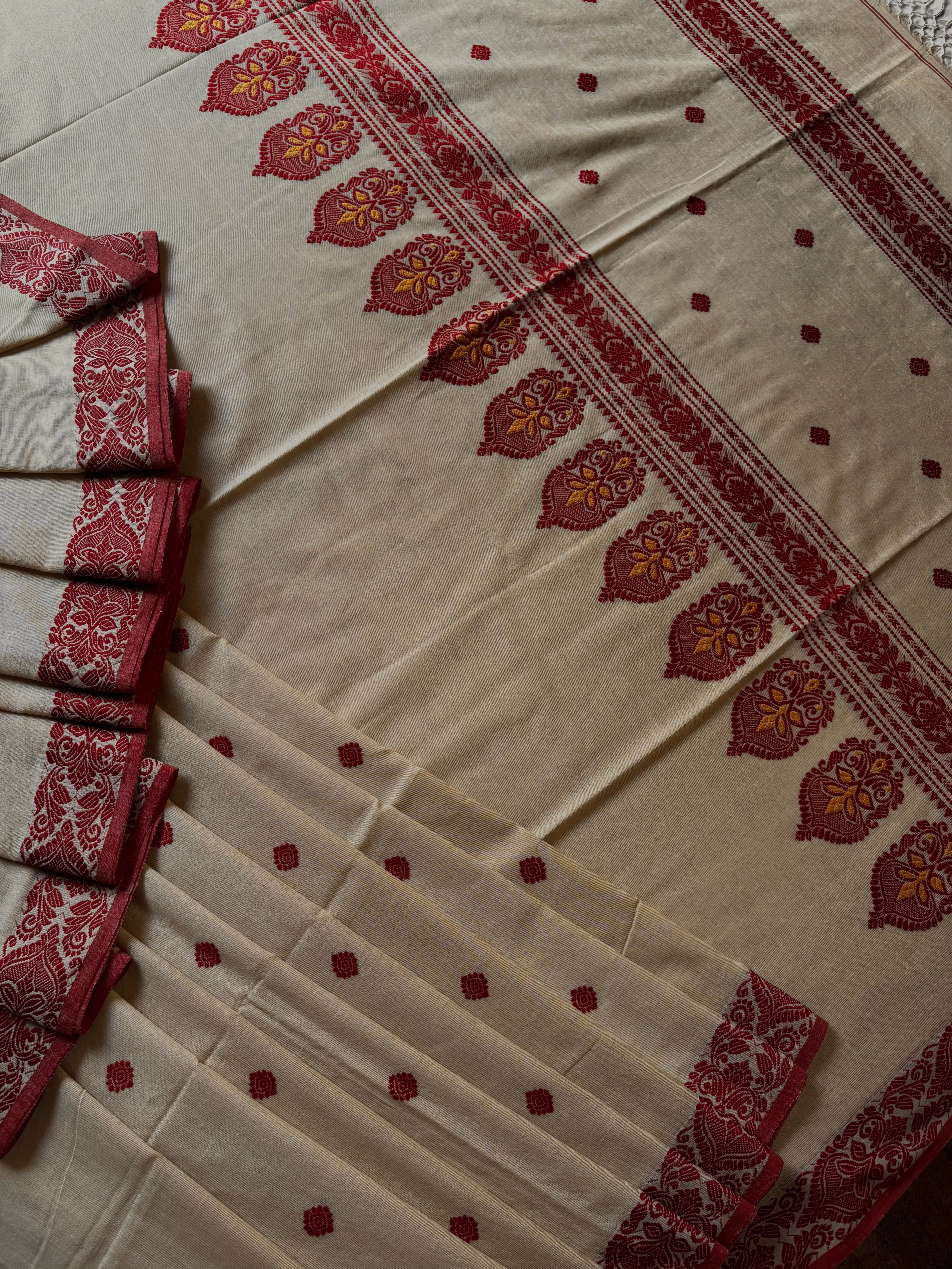 Handwoven Beige Maroon Colour Phulia Cotton Saree