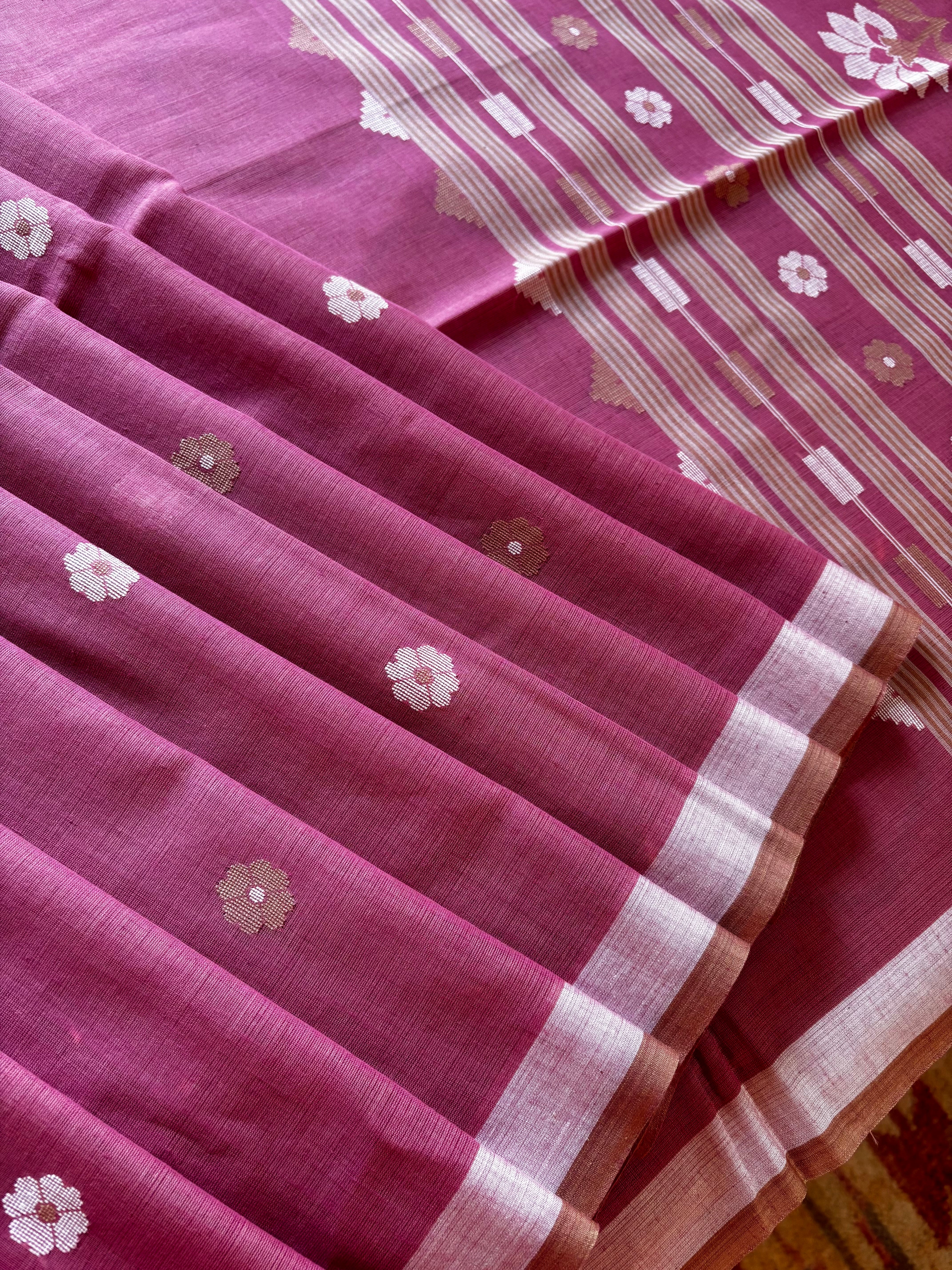 Handwoven Dusty Pink Colour Pure Cotton Jamdani Saree