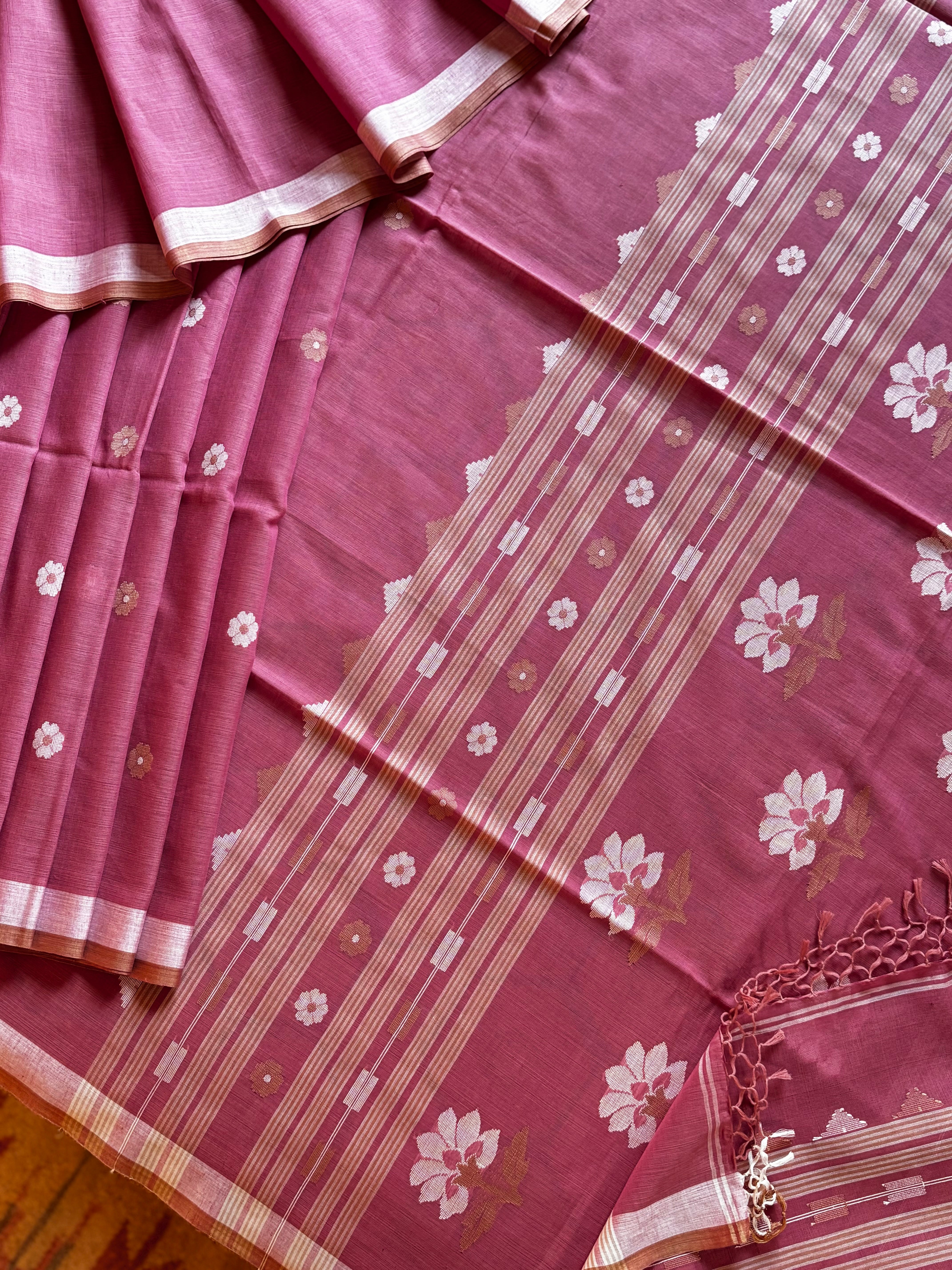 Handwoven Dusty Pink Colour Pure Cotton Jamdani Saree