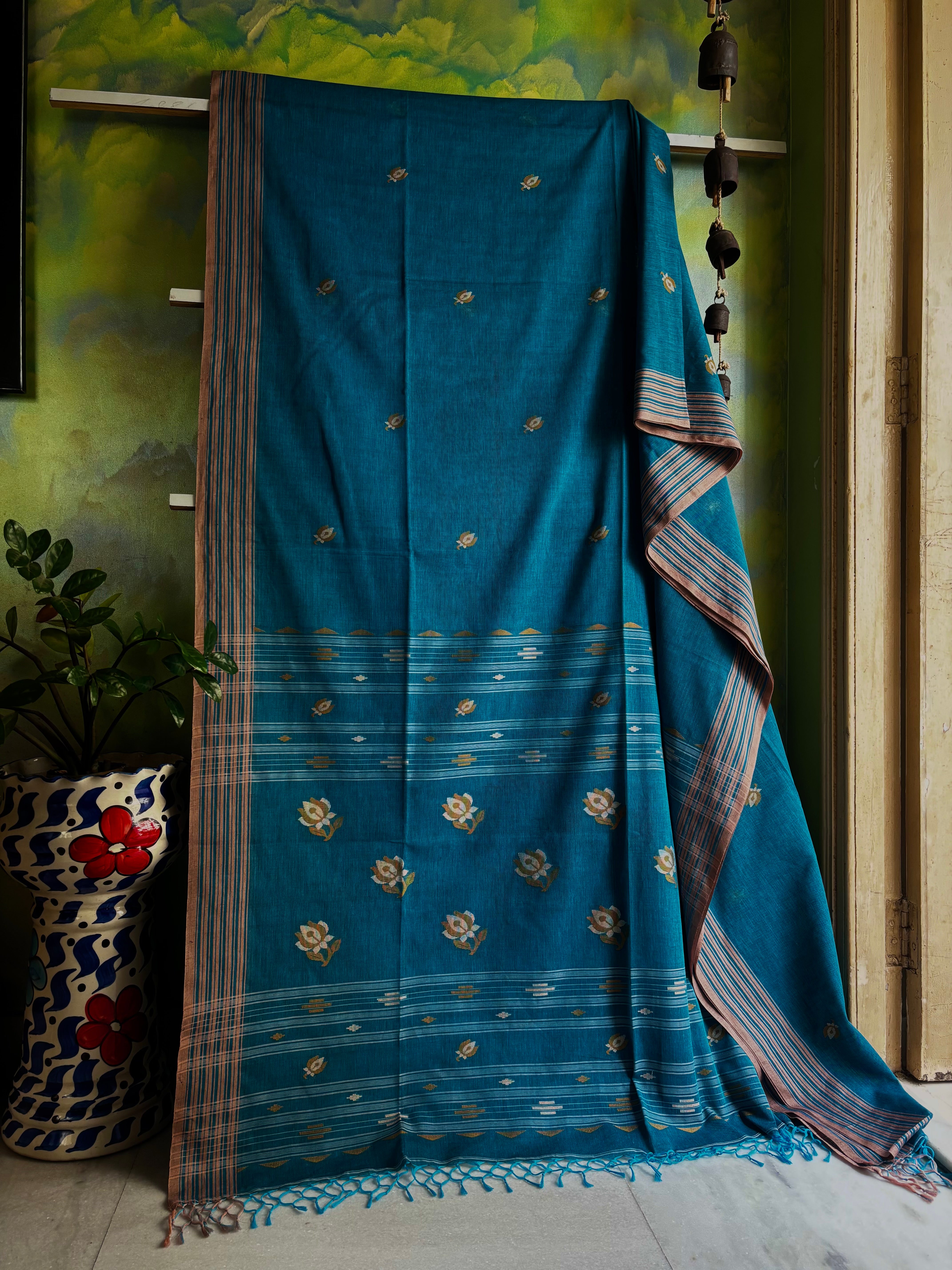 Handwoven Turquoise Blue Colour Cotton Jamdani Saree
