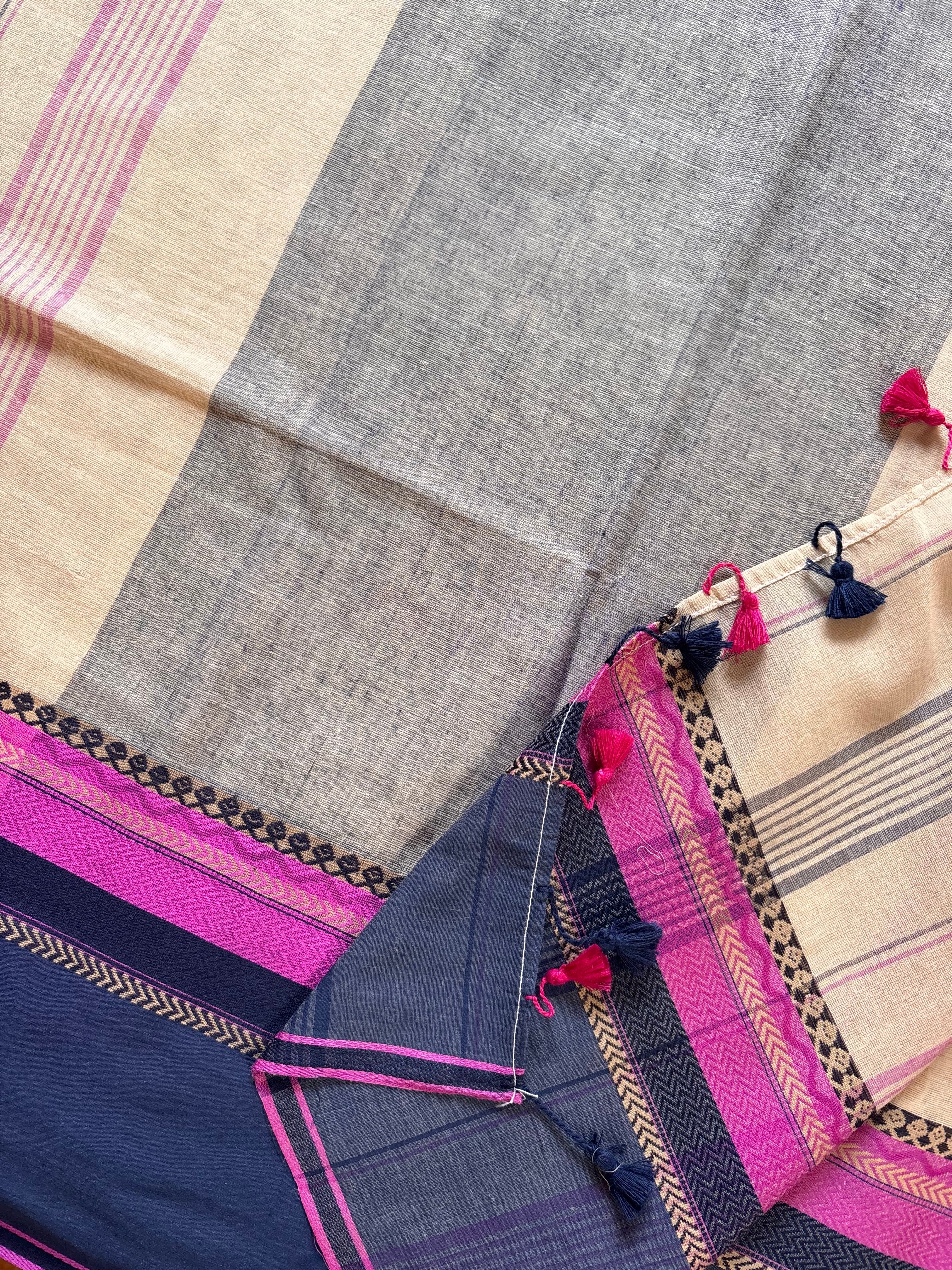 Handwoven Beige Colour Phulia Cotton Saree