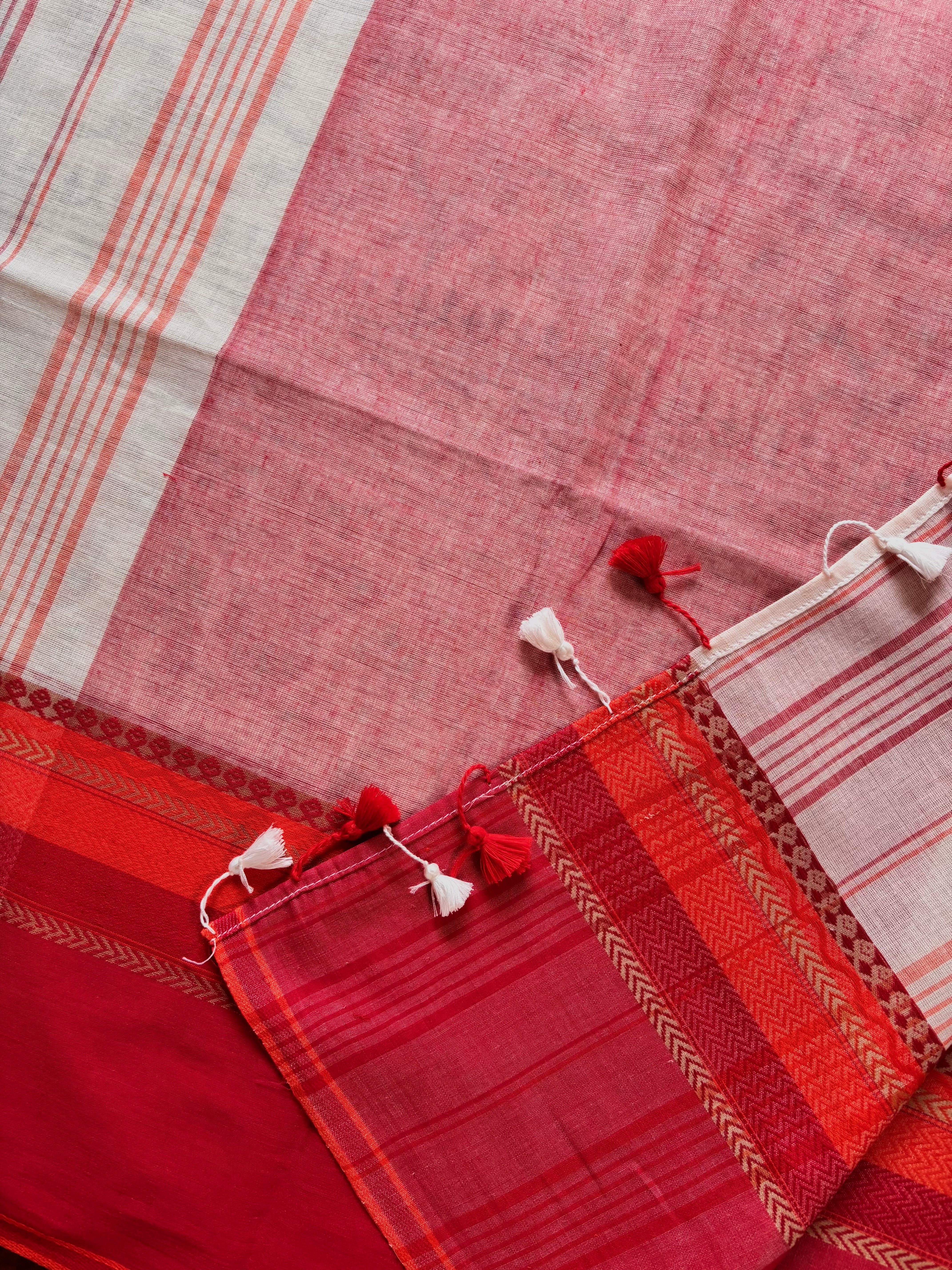 Handwoven Offwhite Red Phulia Cotton Saree
