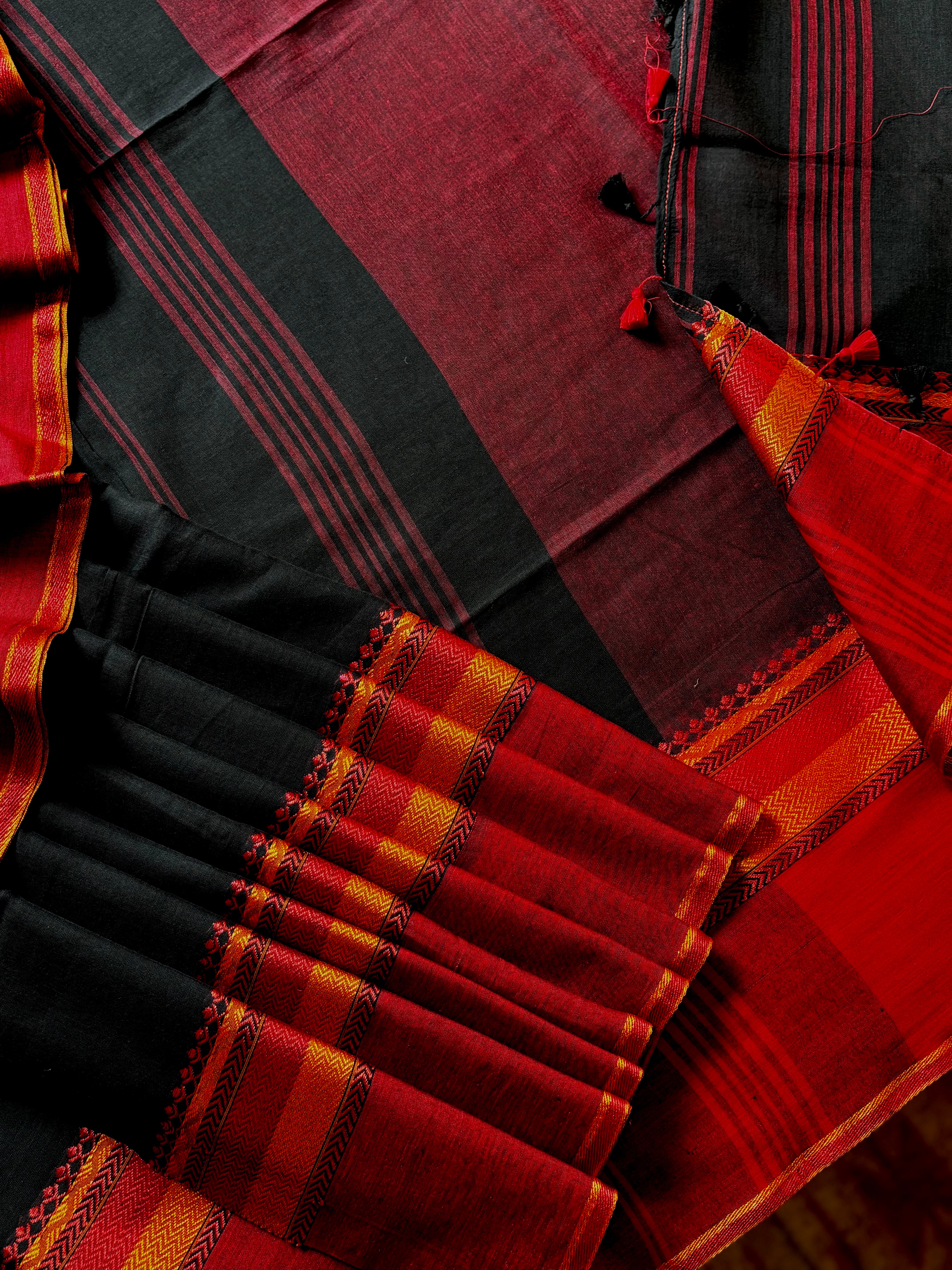 Handwoven Black Red Phulia Cotton Saree