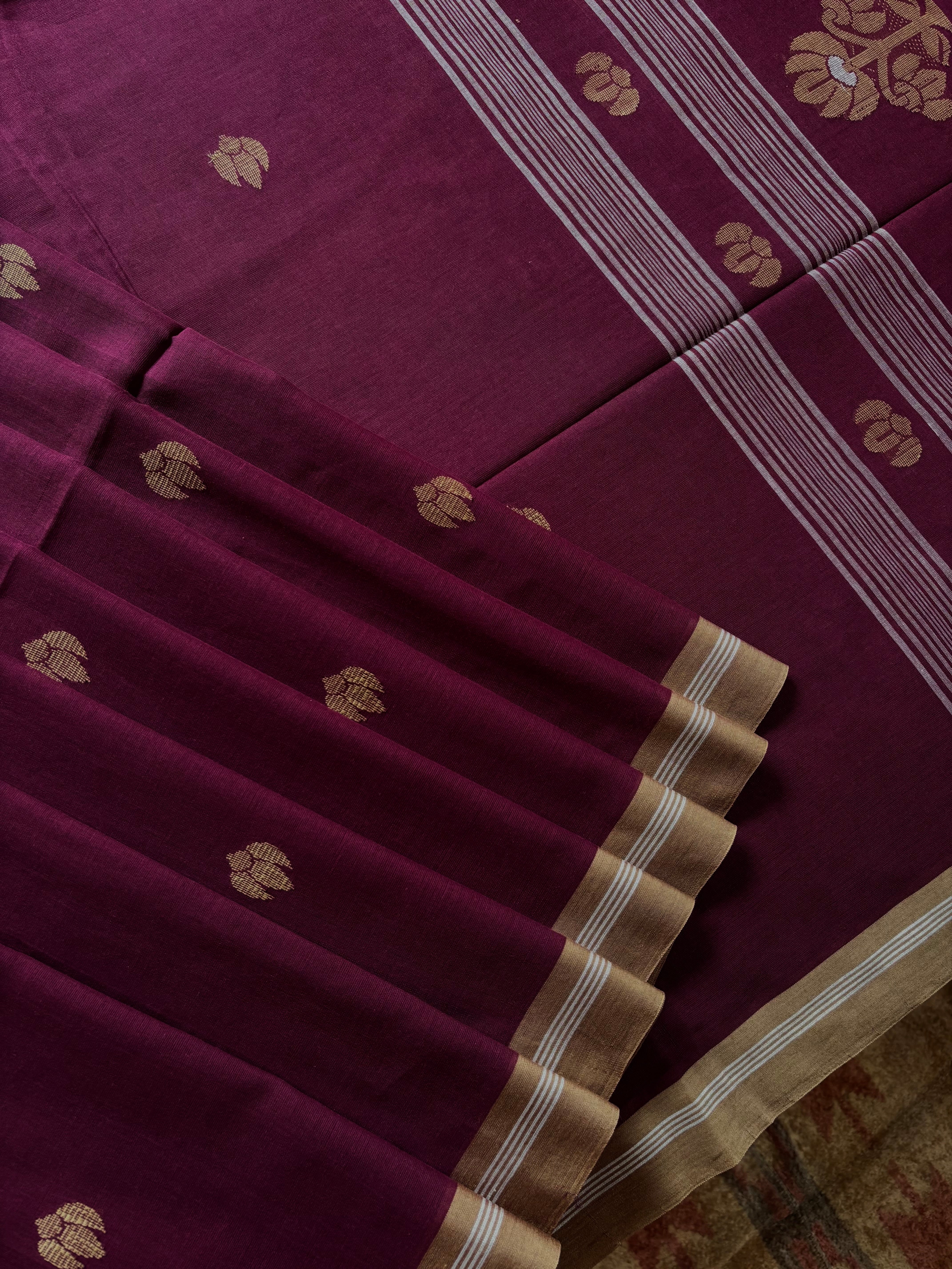 Handwoven Purple Brown Cotton Jamdani Saree