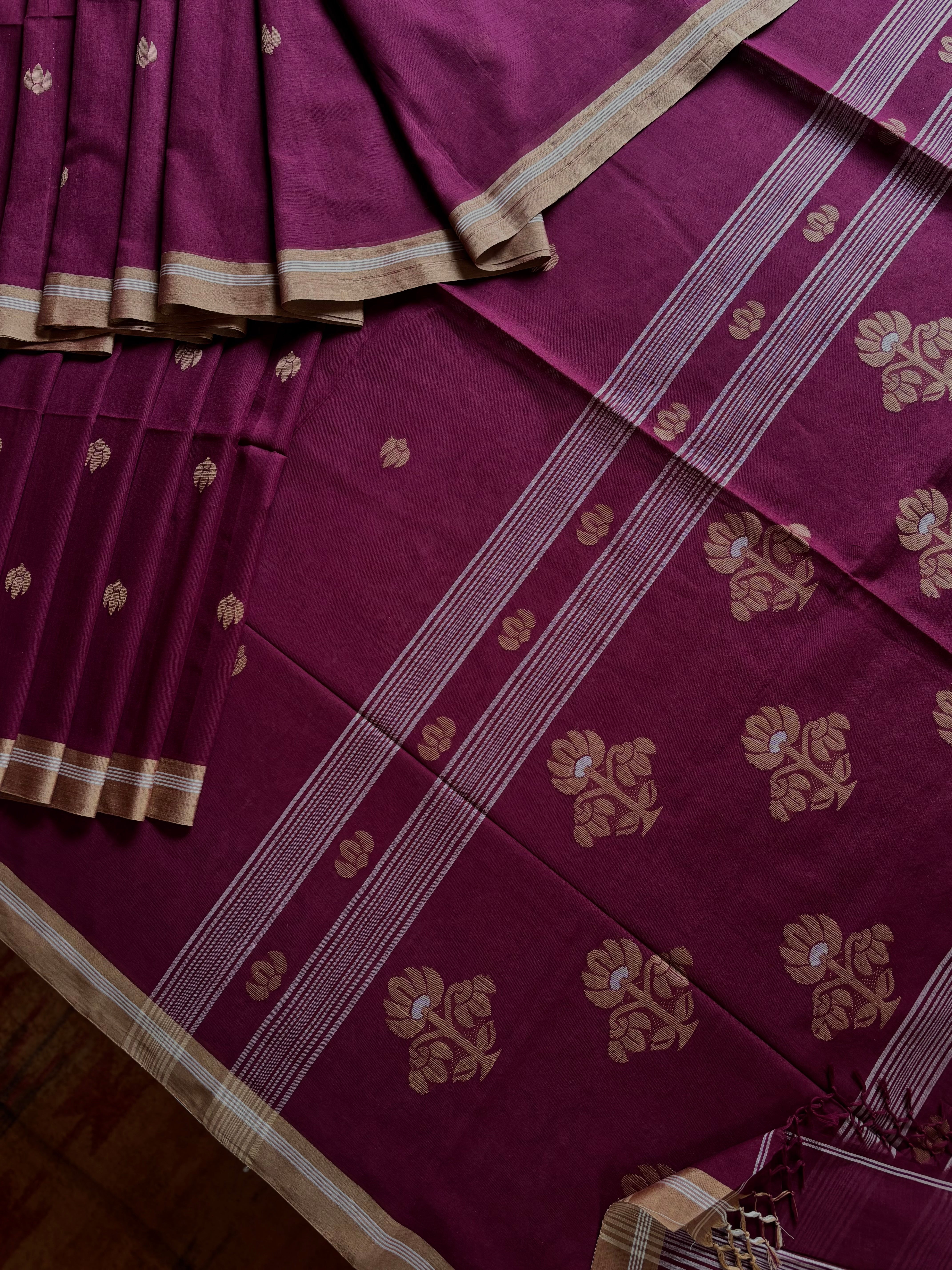 Handwoven Purple Brown Cotton Jamdani Saree