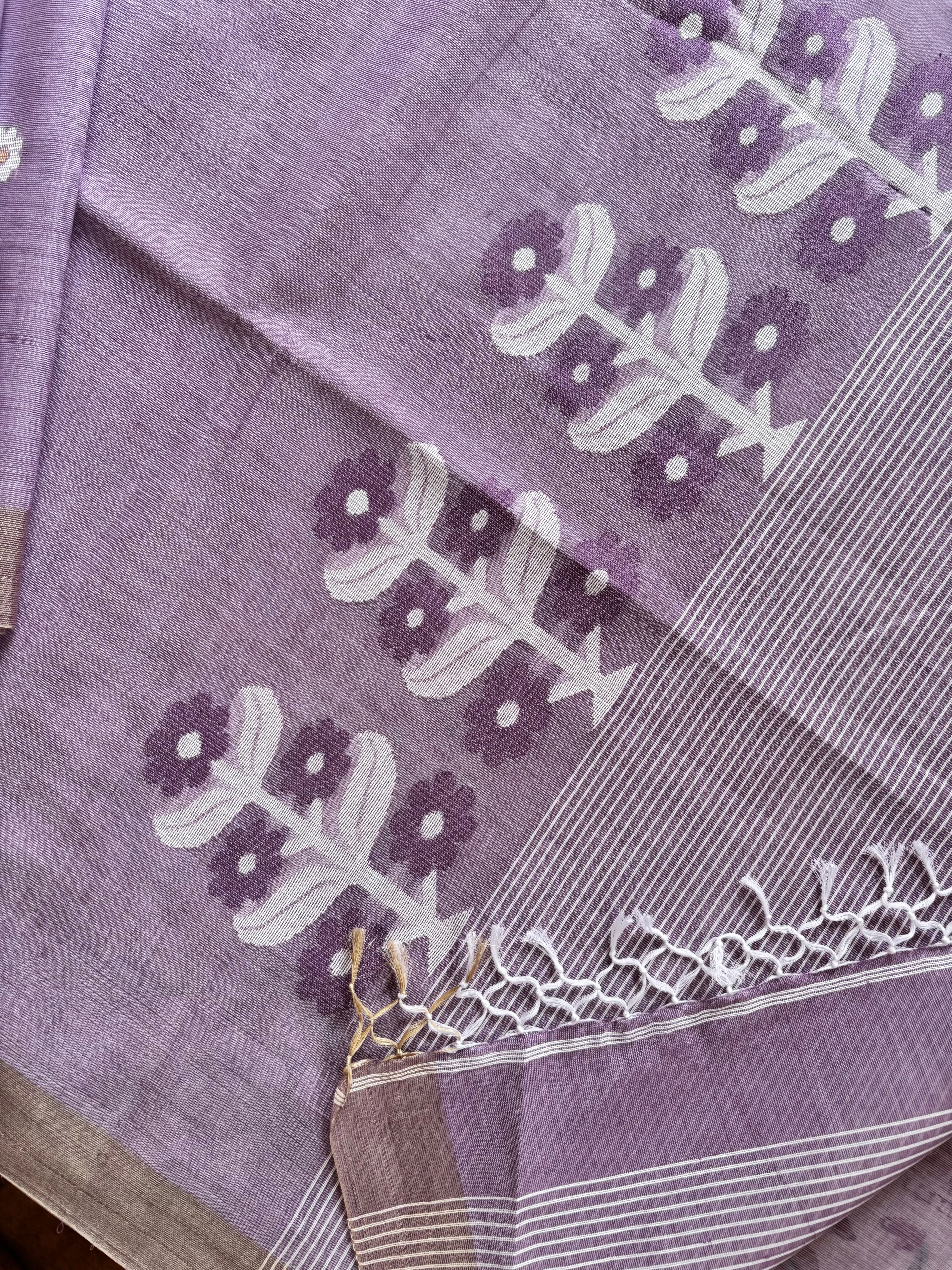 Handwoven Light Licac Cotton Jamdani Saree