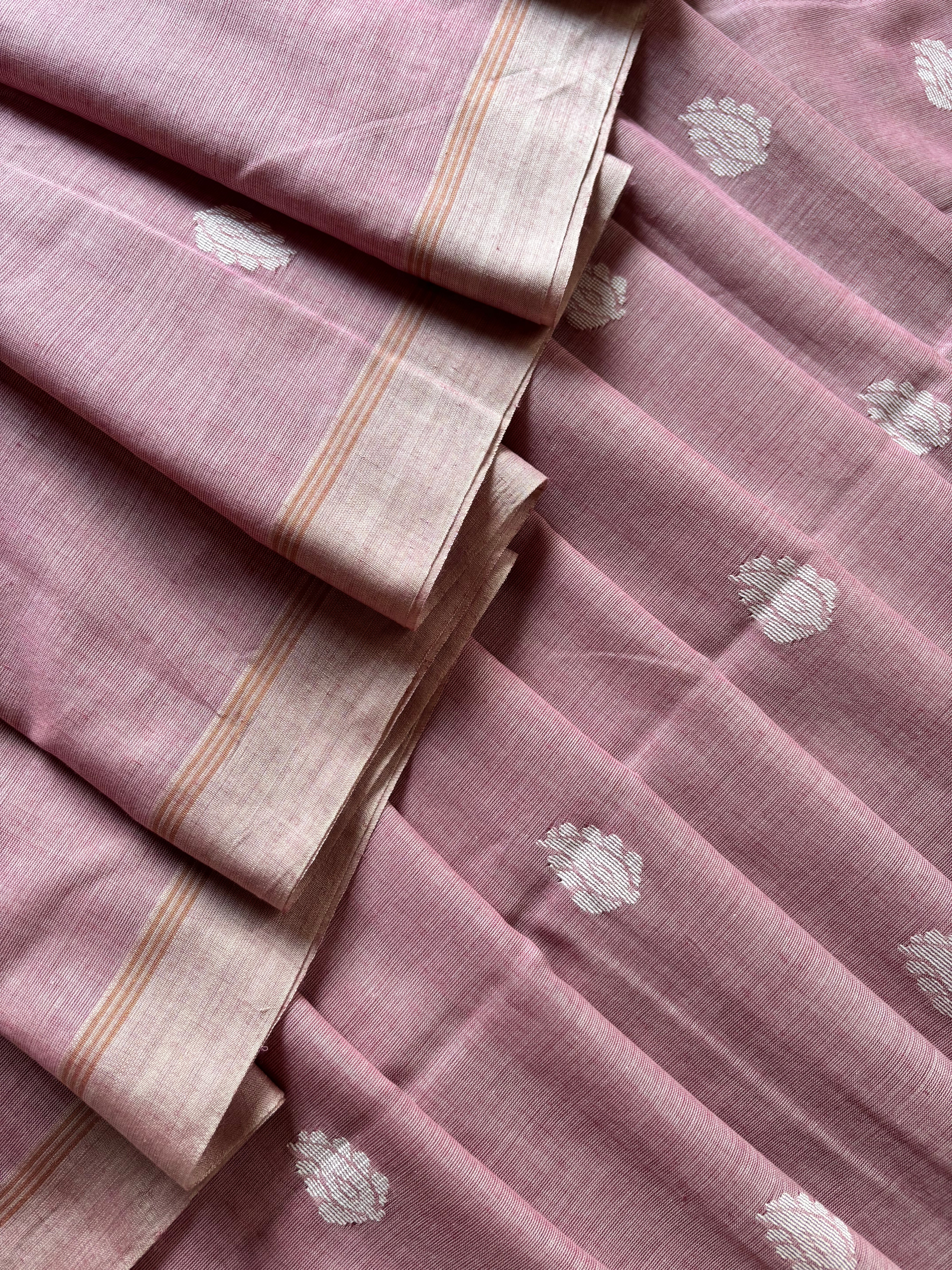 Handwoven Dusty Pink Cotton Jamdani Saree