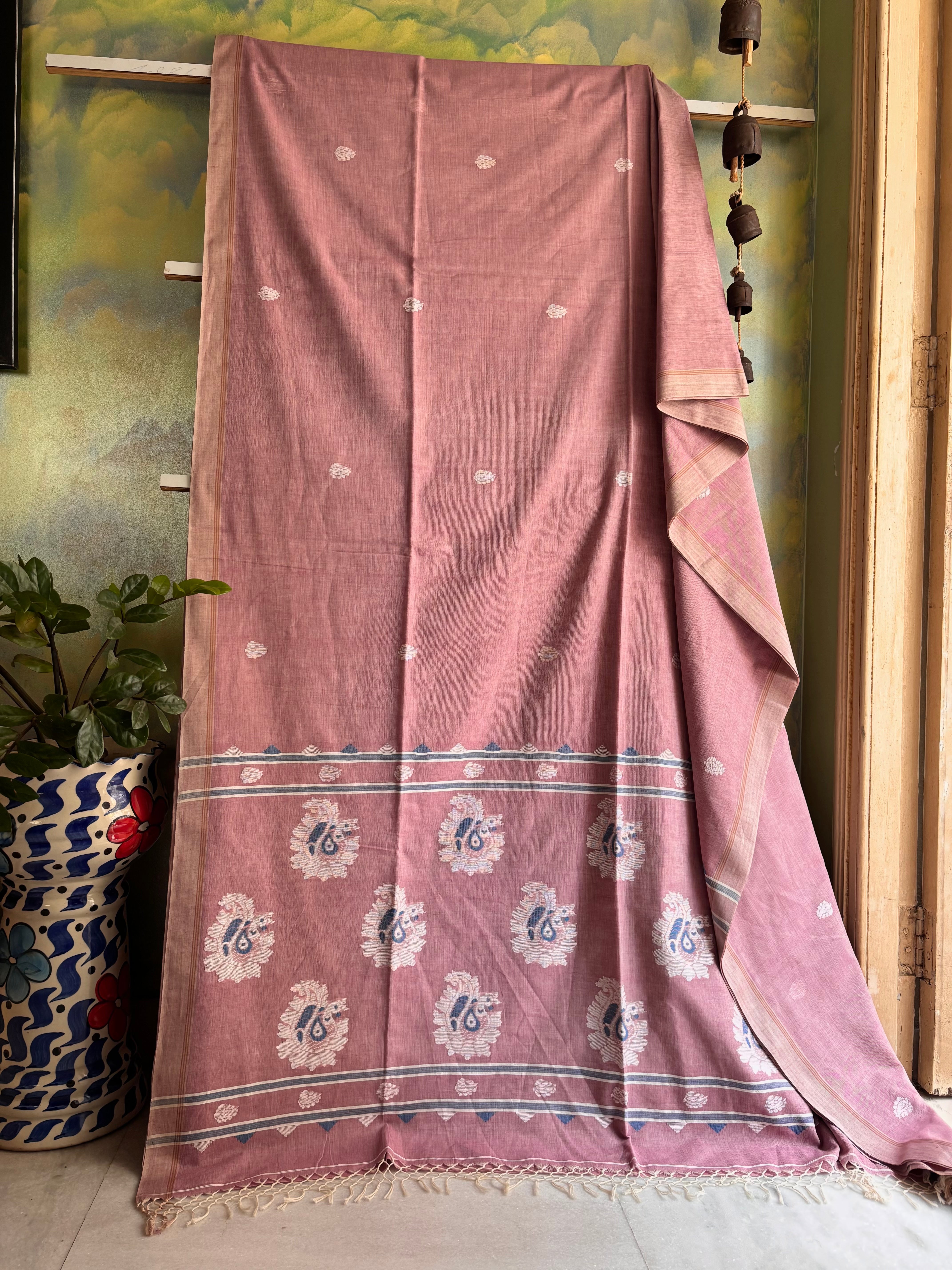 Handwoven Dusty Pink Cotton Jamdani Saree