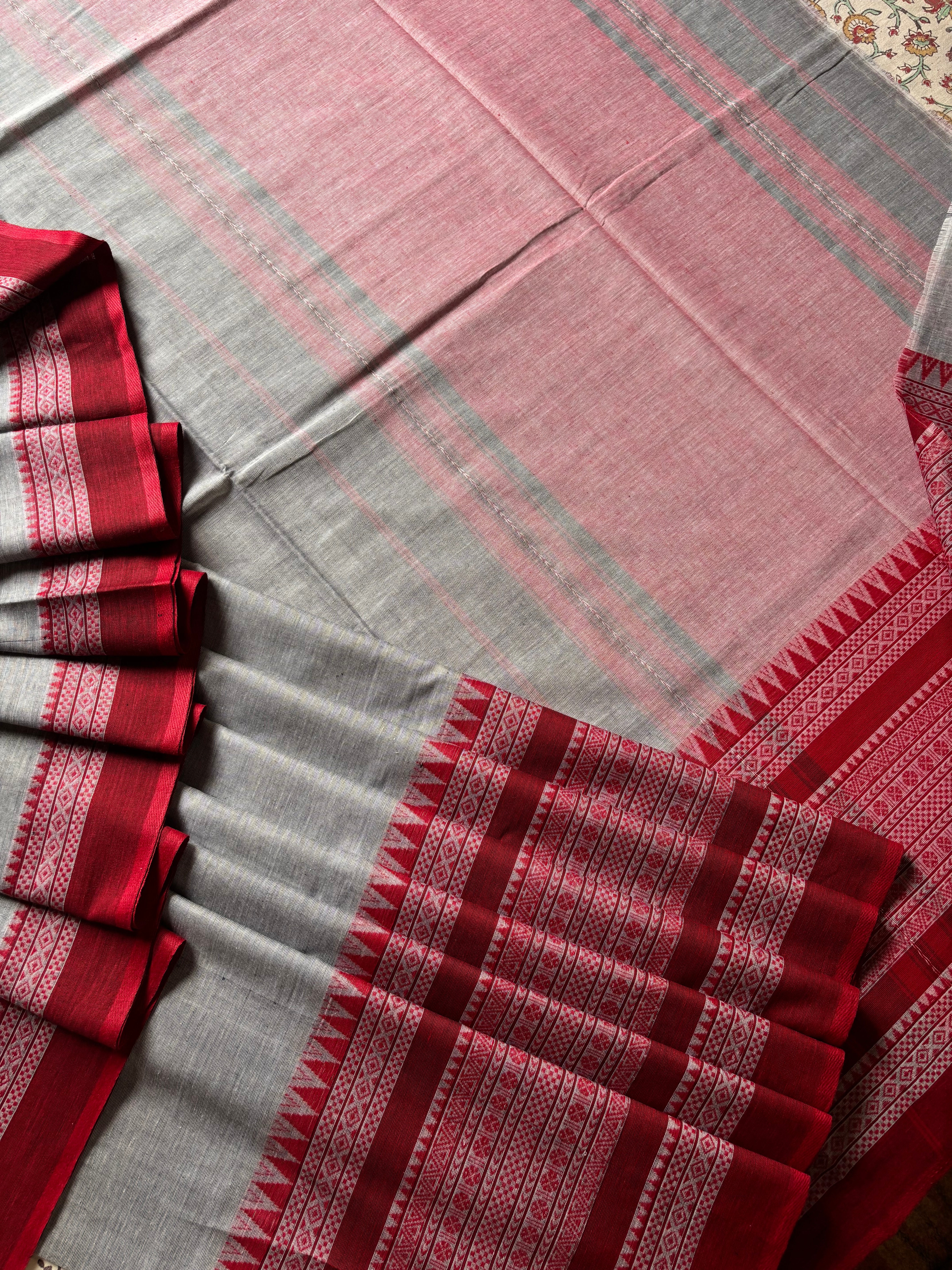 Handwoven Grey Red Colour Cotton Dhonekhali Saree