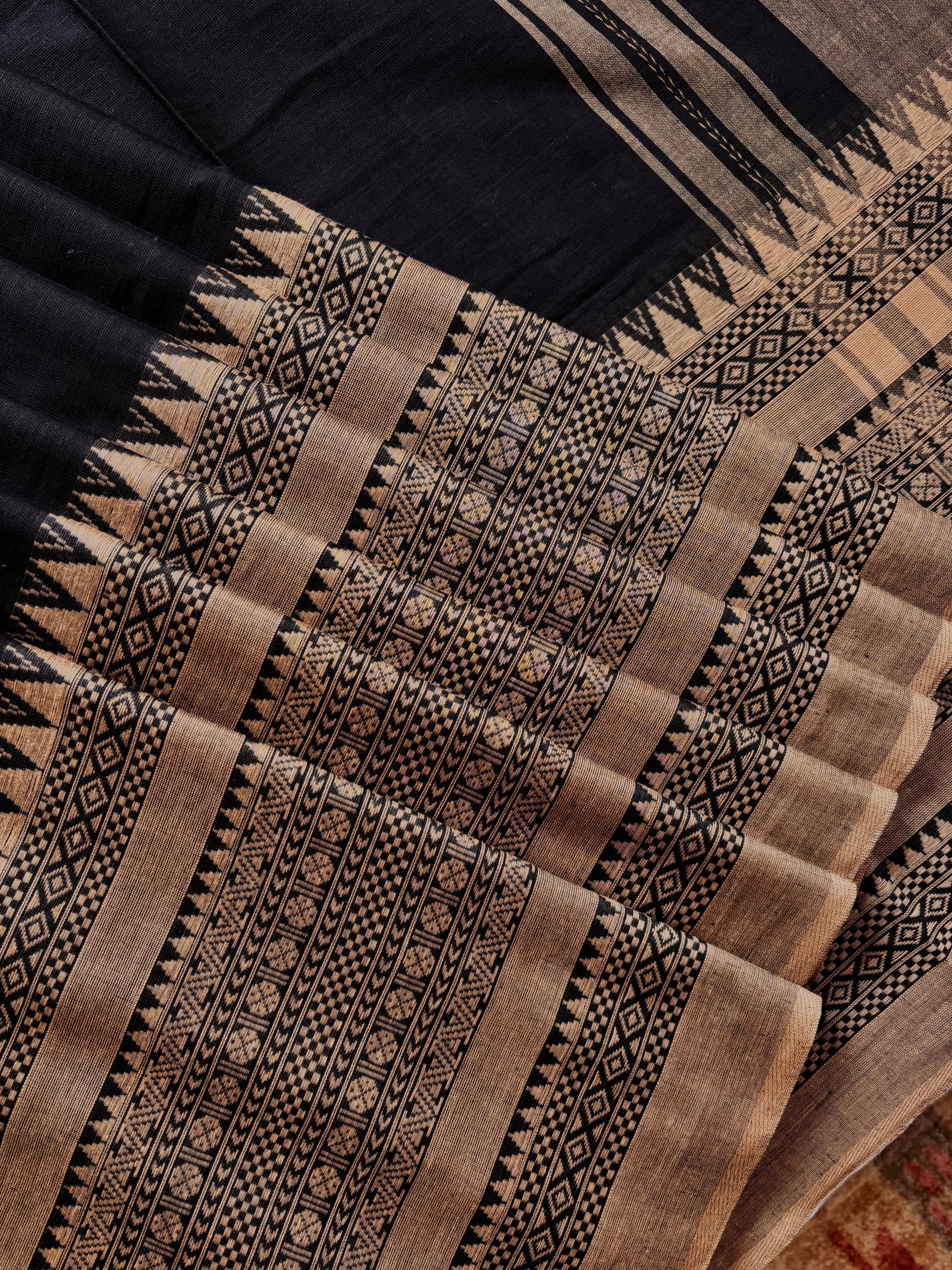 Handwoven Black Beige Cotton Dhonekhali Saree