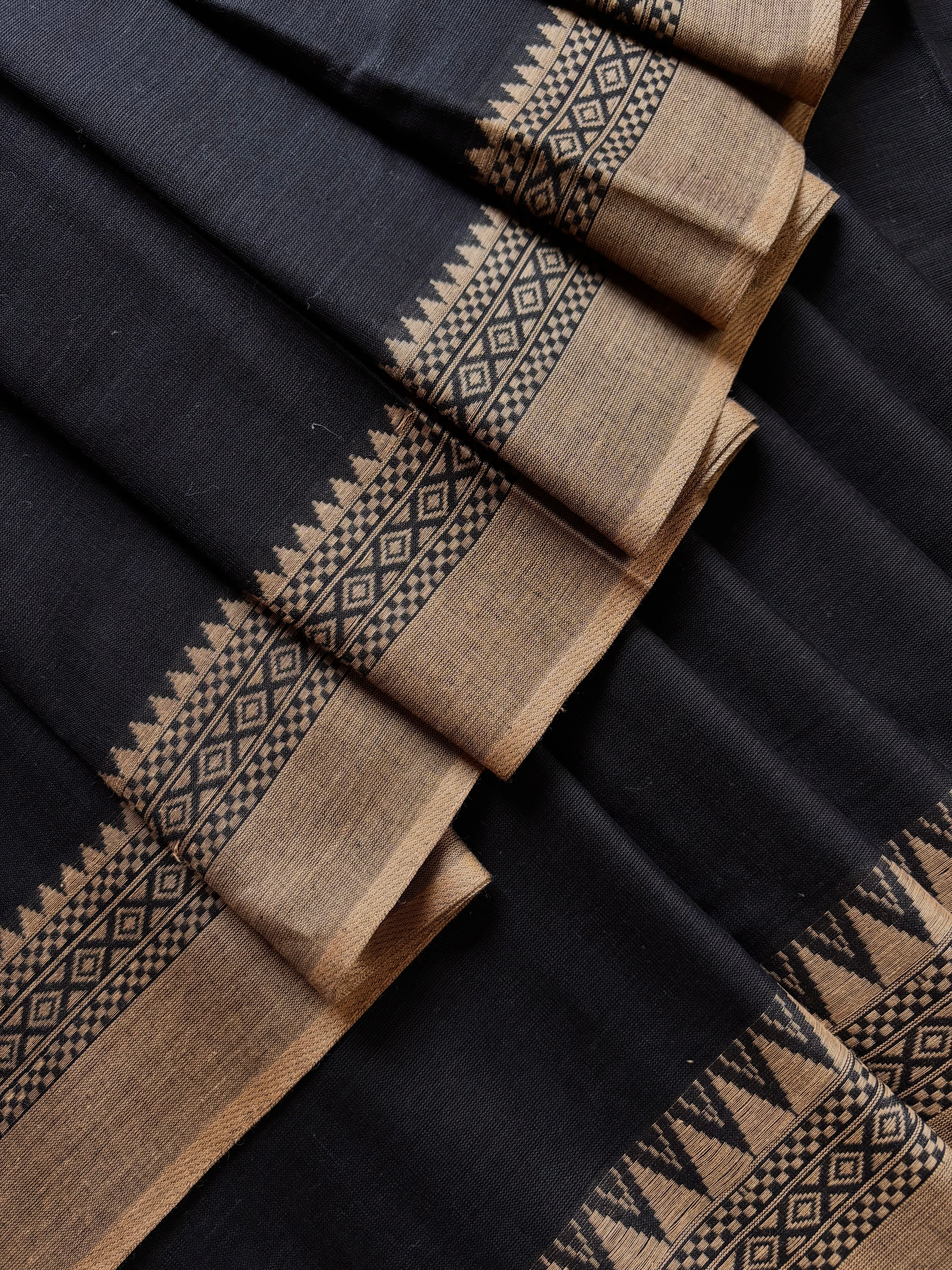 Handwoven Black Beige Cotton Dhonekhali Saree