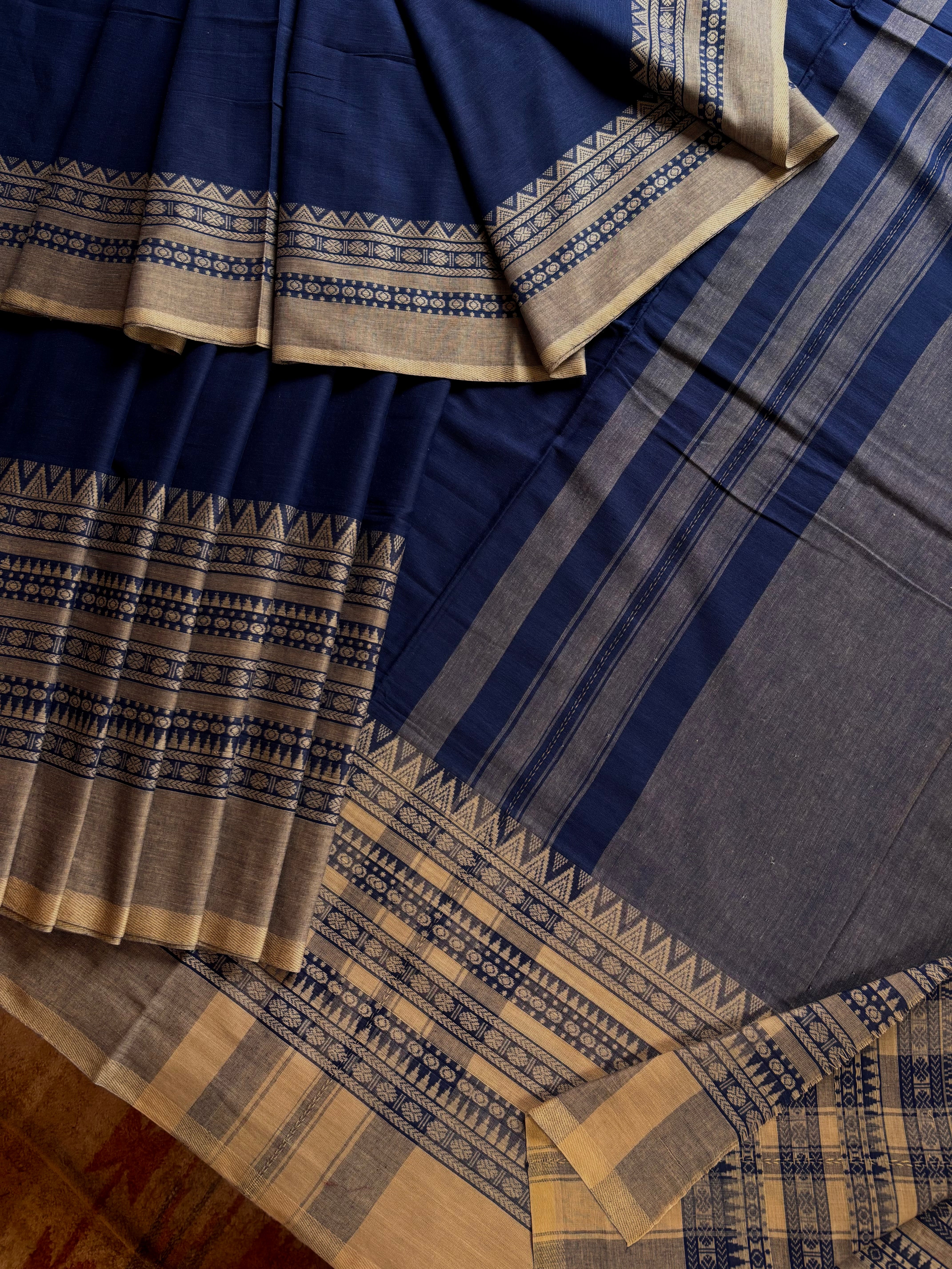 Handwoven Blue Beige Cotton Dhonekhali Saree