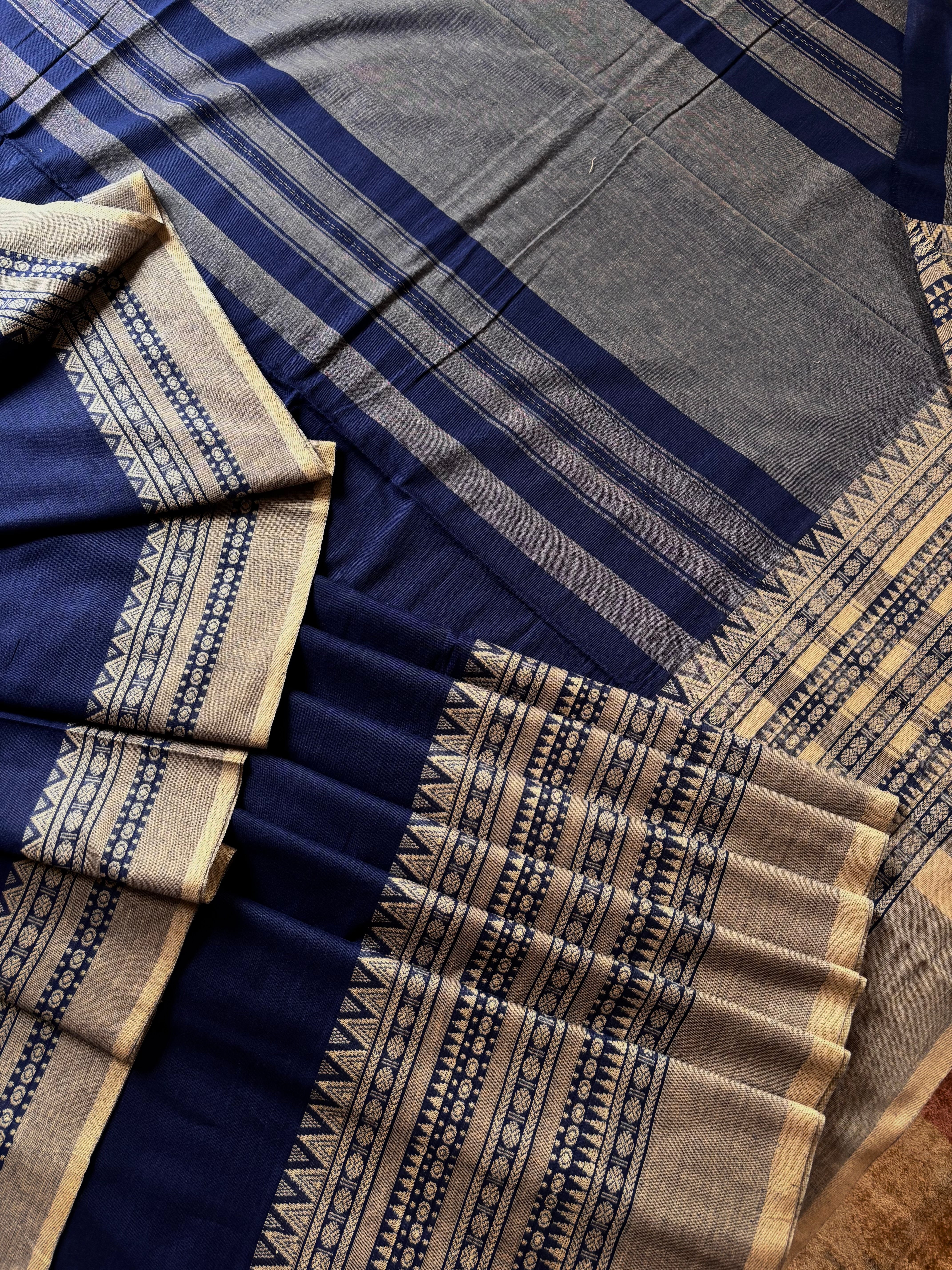 Handwoven Blue Beige Cotton Dhonekhali Saree