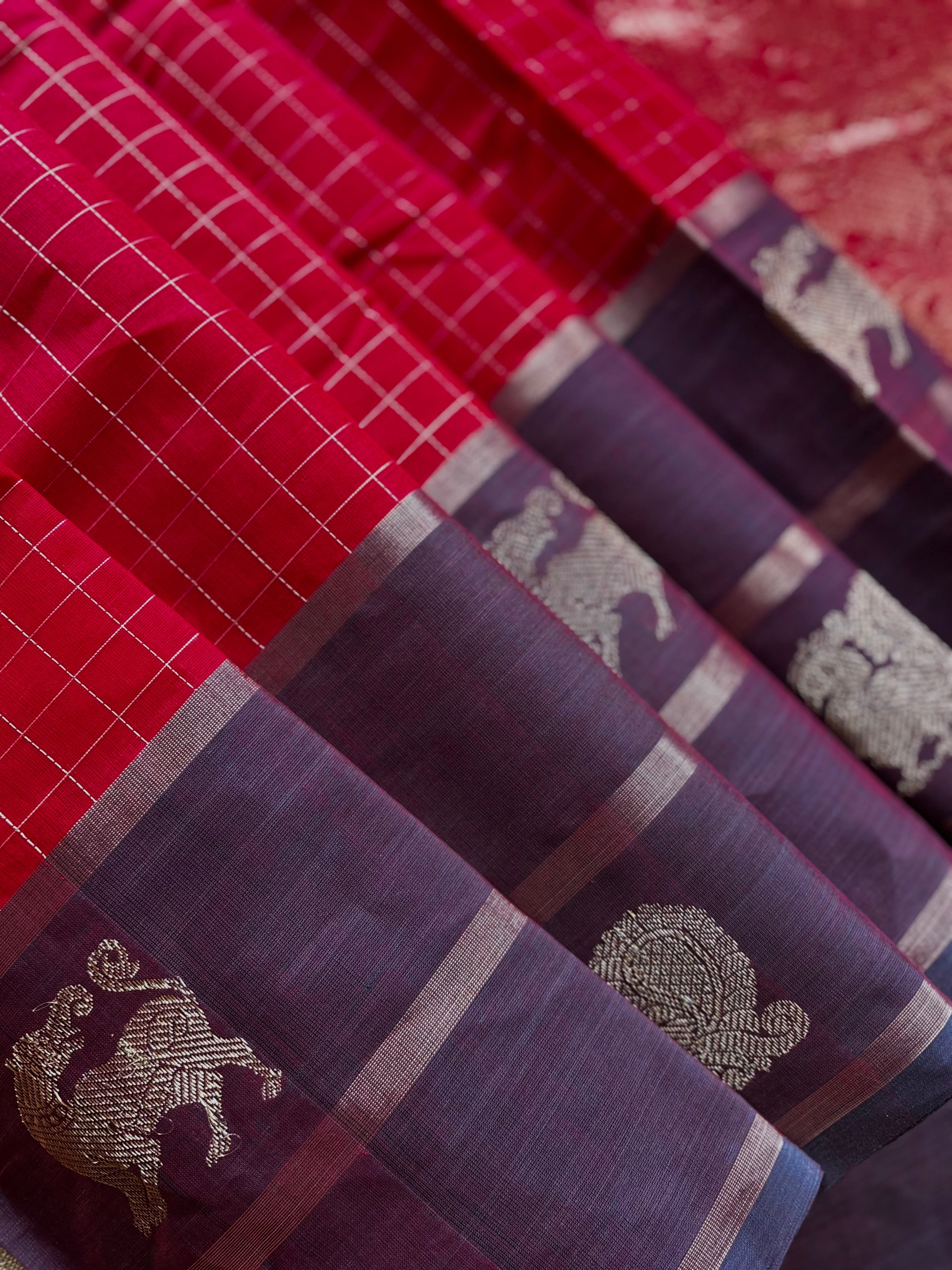 Handwoven Red Colour Kanchipuram Cotton Saree