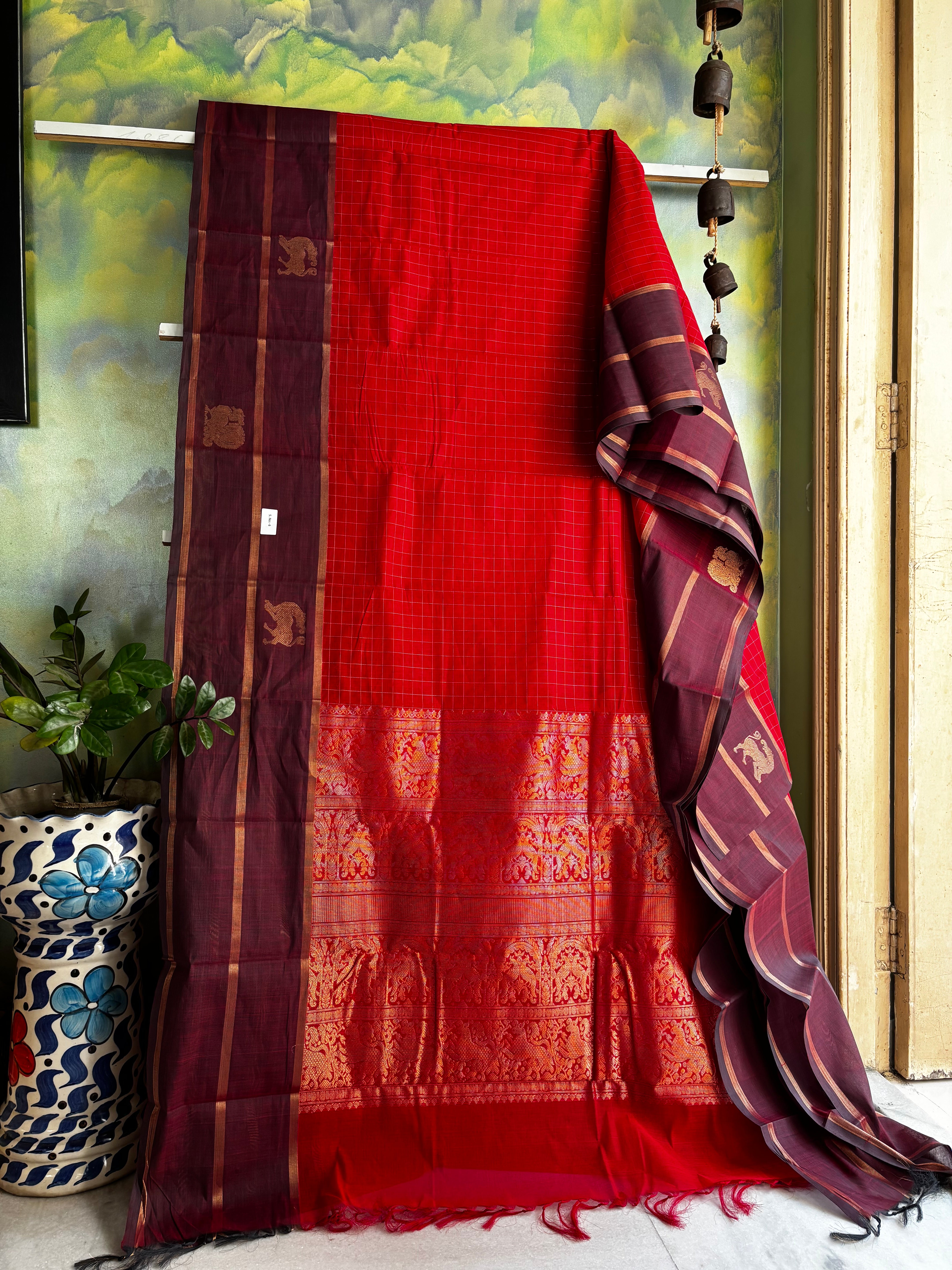 Handwoven Red Colour Kanchipuram Cotton Saree