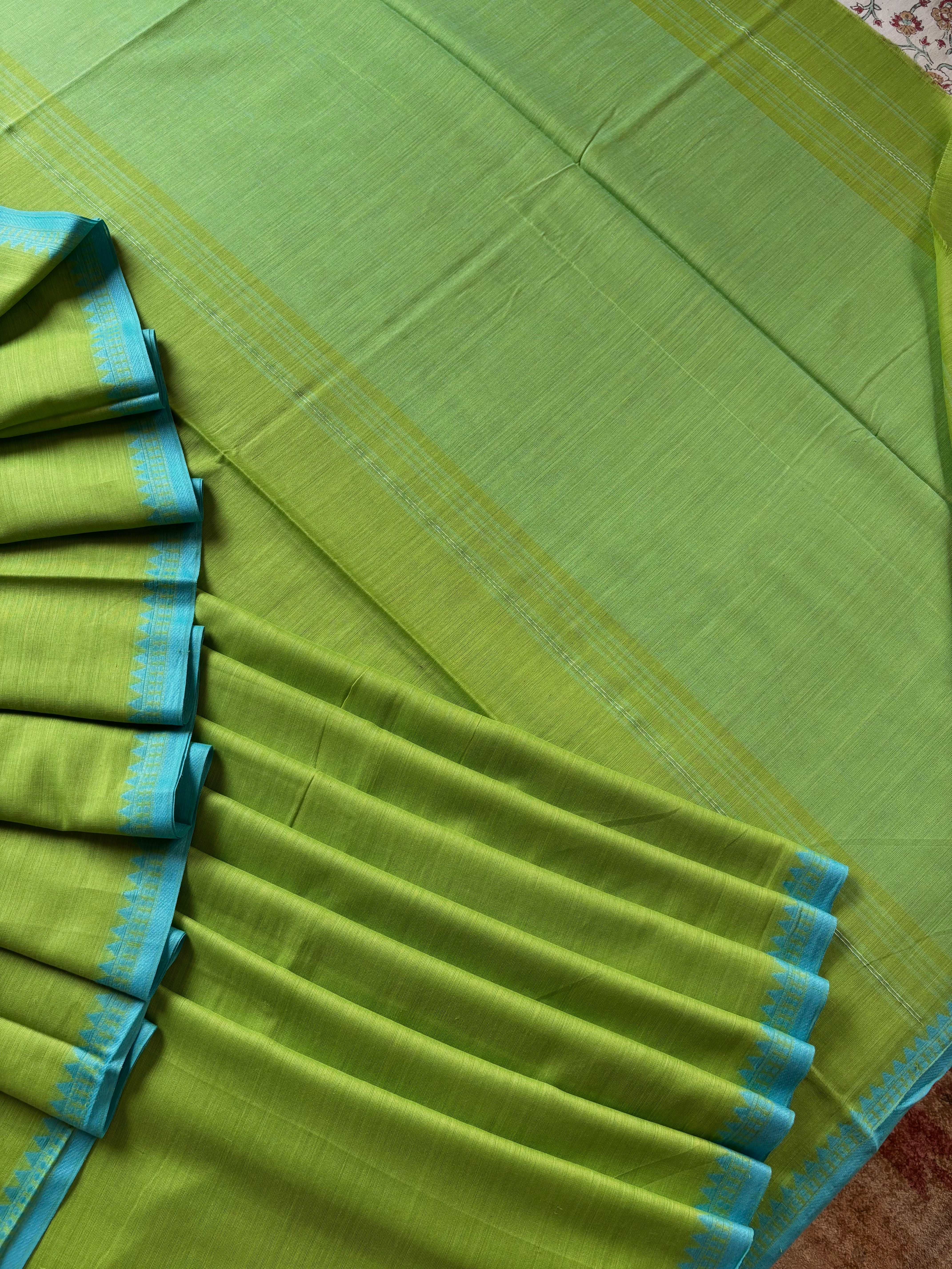 Handwoven Light Green Colour Cotton Dhonekhali Saree