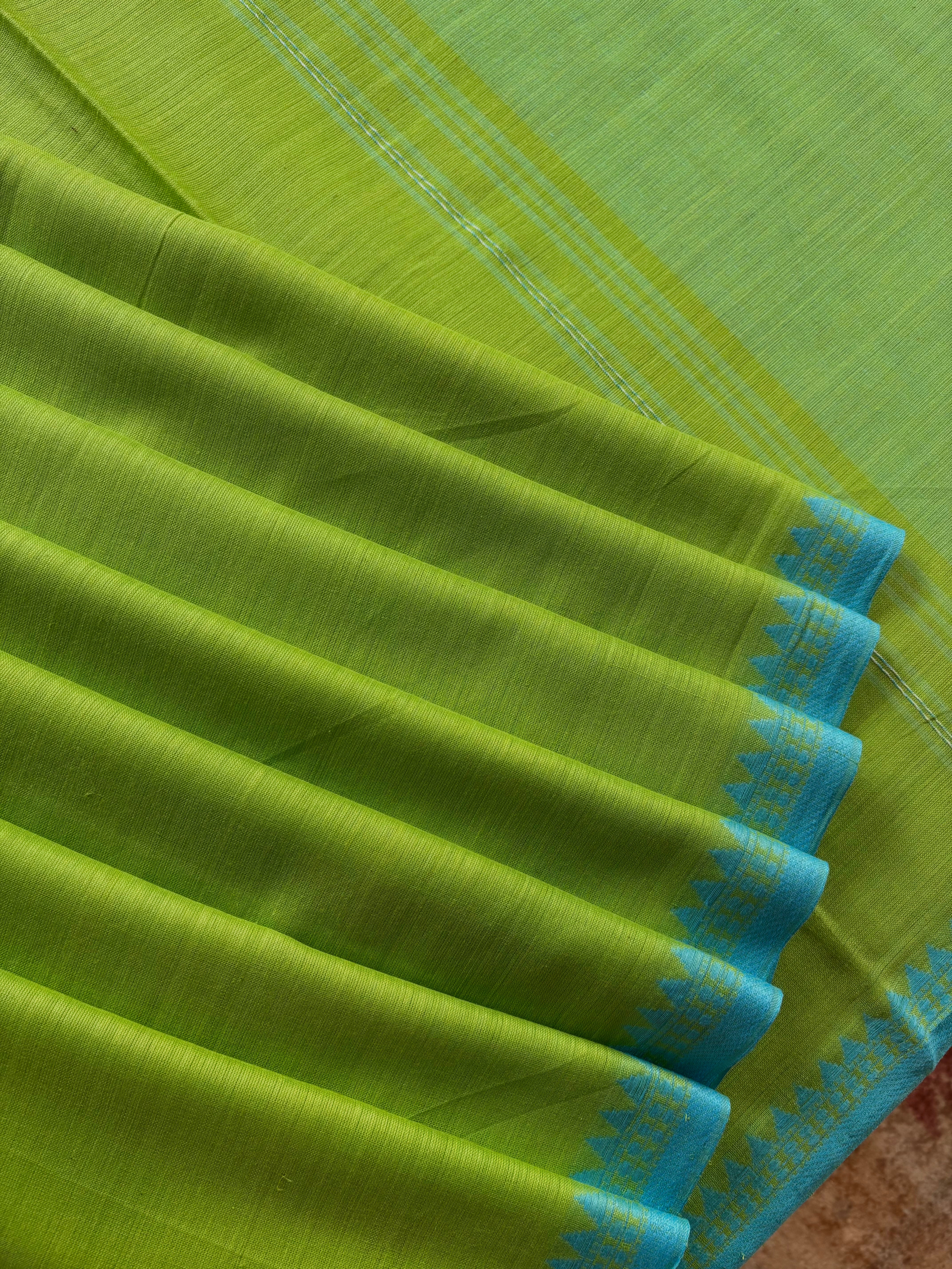 Handwoven Light Green Colour Cotton Dhonekhali Saree