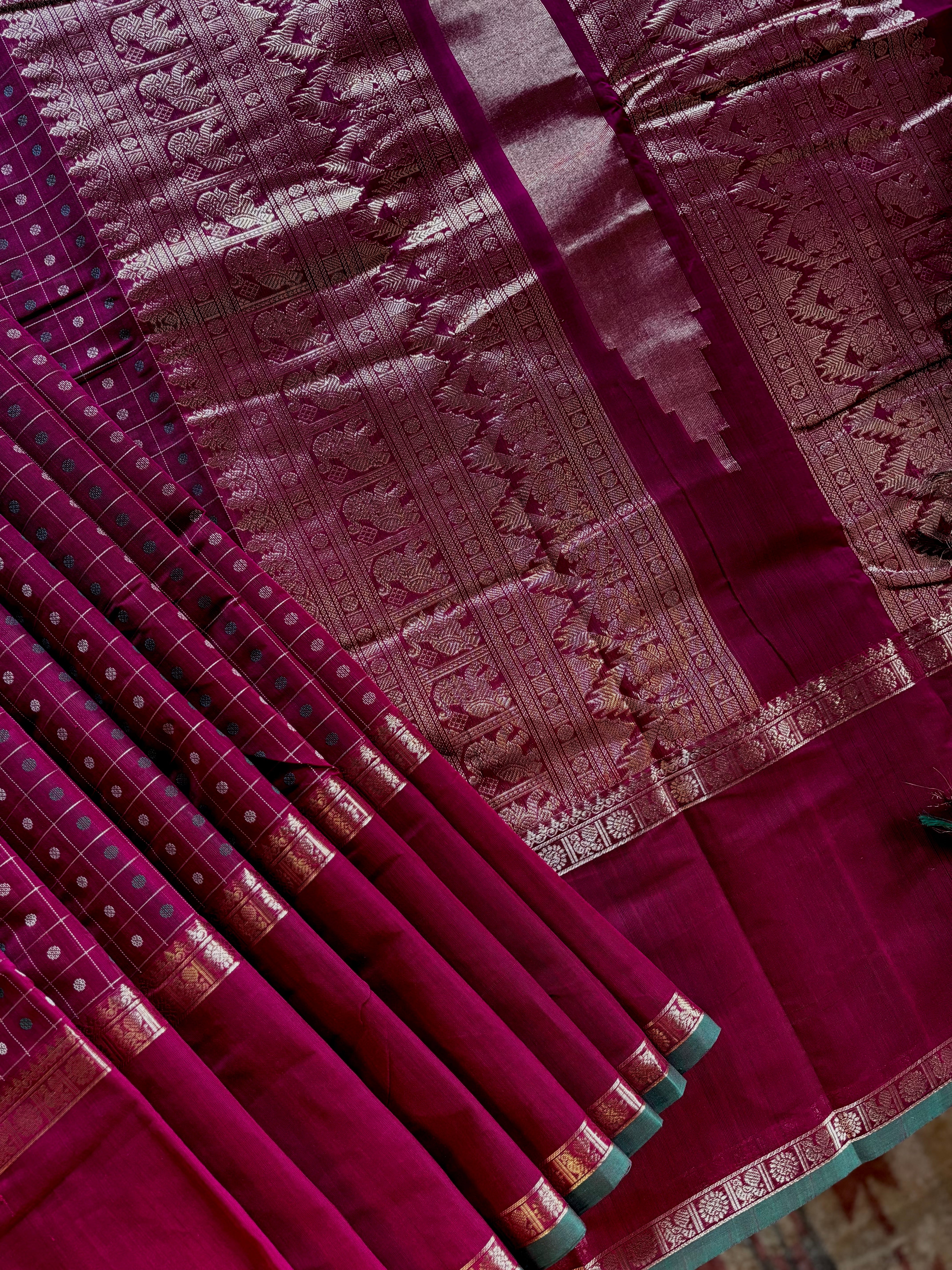 Handwoven Maroonish Pink Colour Kanchipuram Cotton Saree