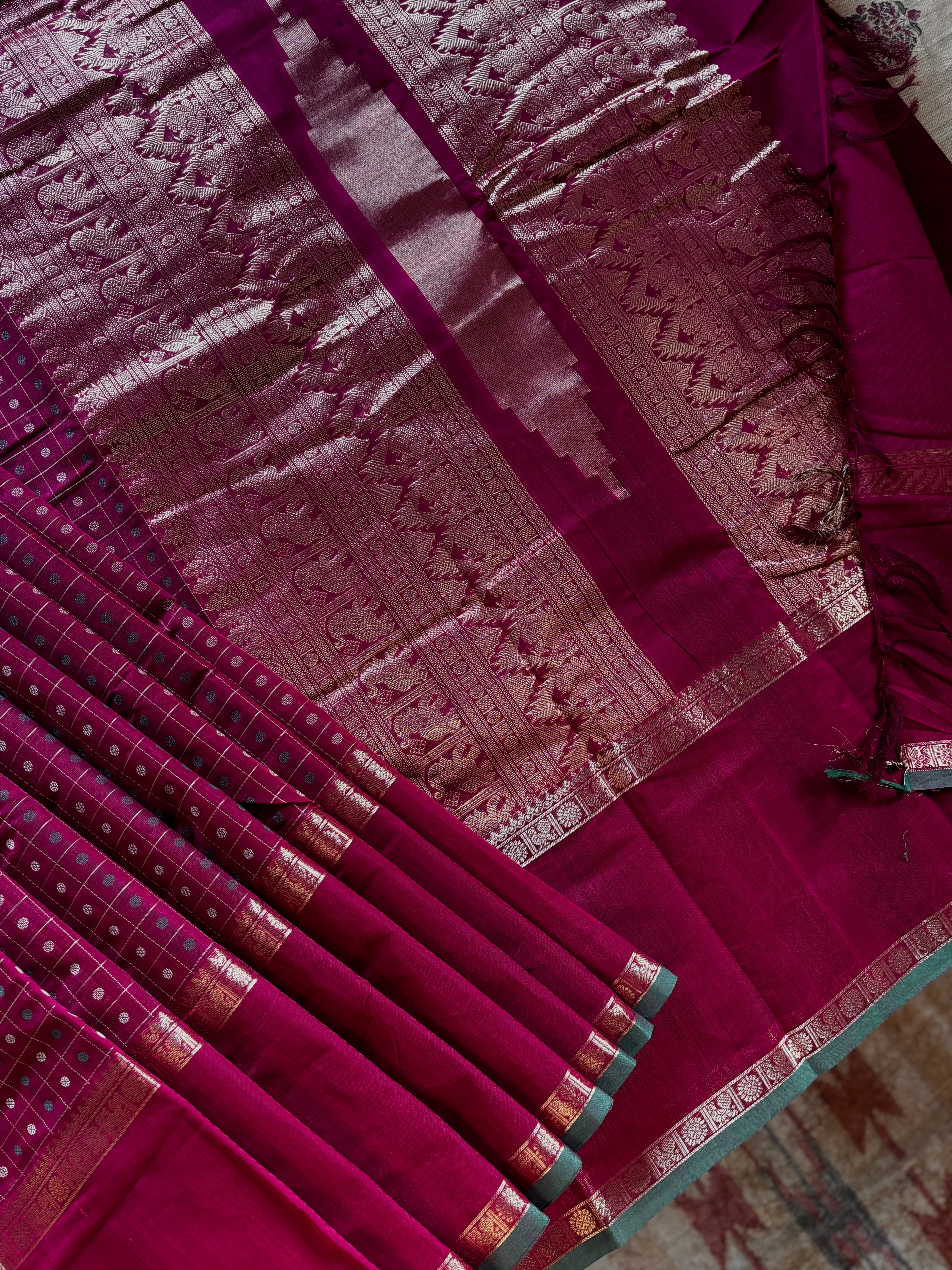 Handwoven Maroonish Pink Colour Kanchipuram Cotton Saree