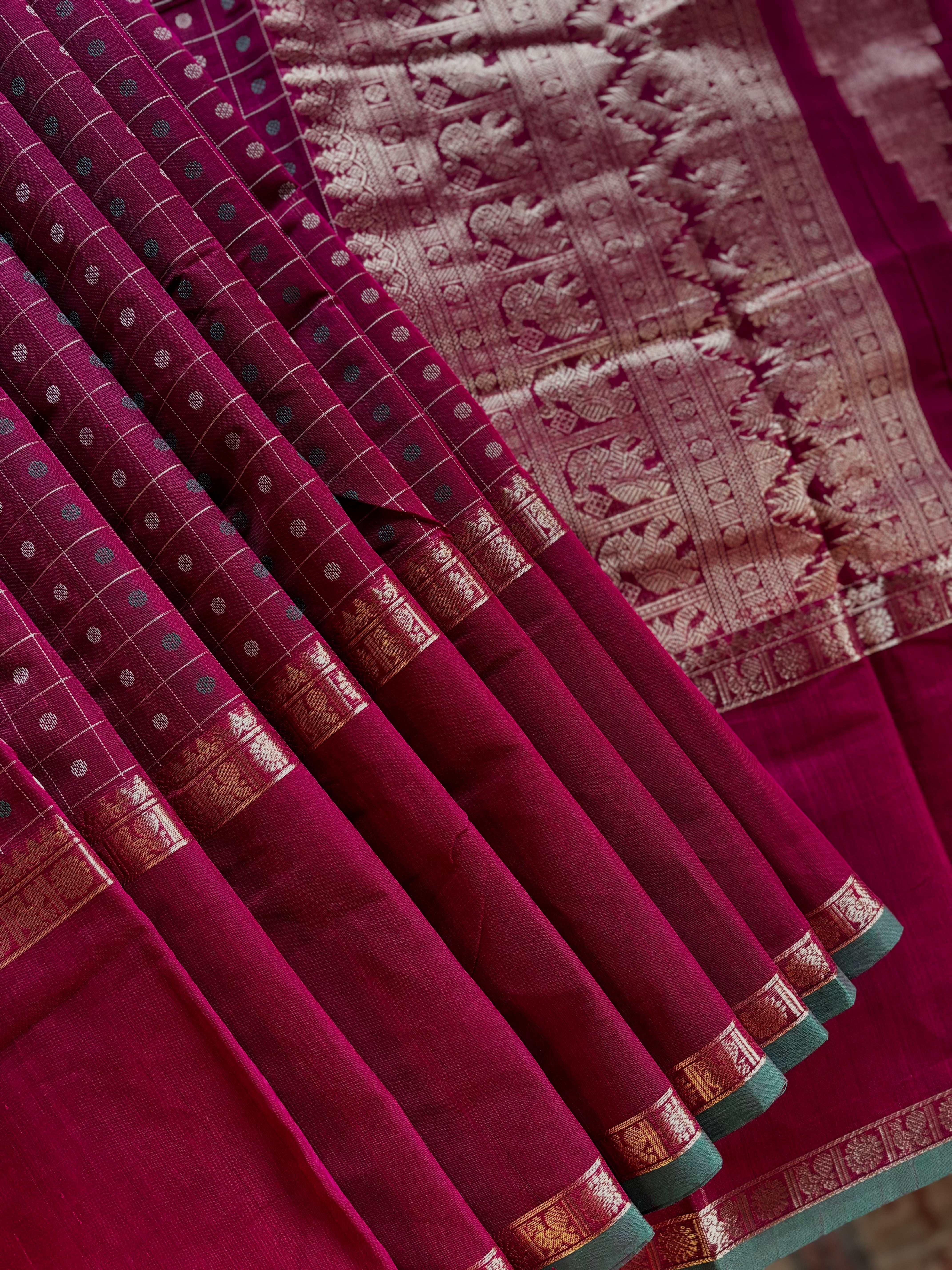 Handwoven Maroonish Pink Colour Kanchipuram Cotton Saree