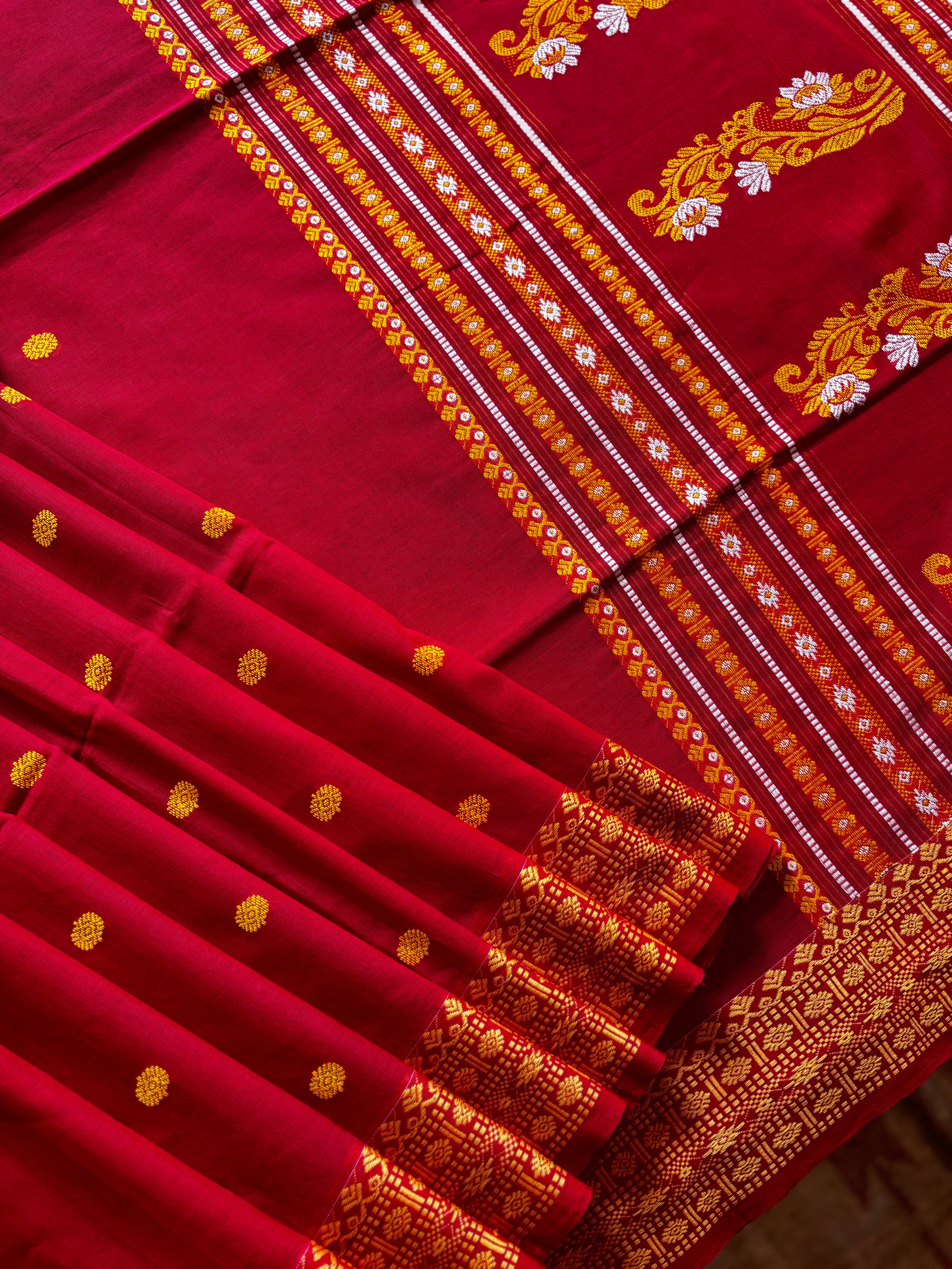 Handwoven Red Colour Phulia Cotton Saree