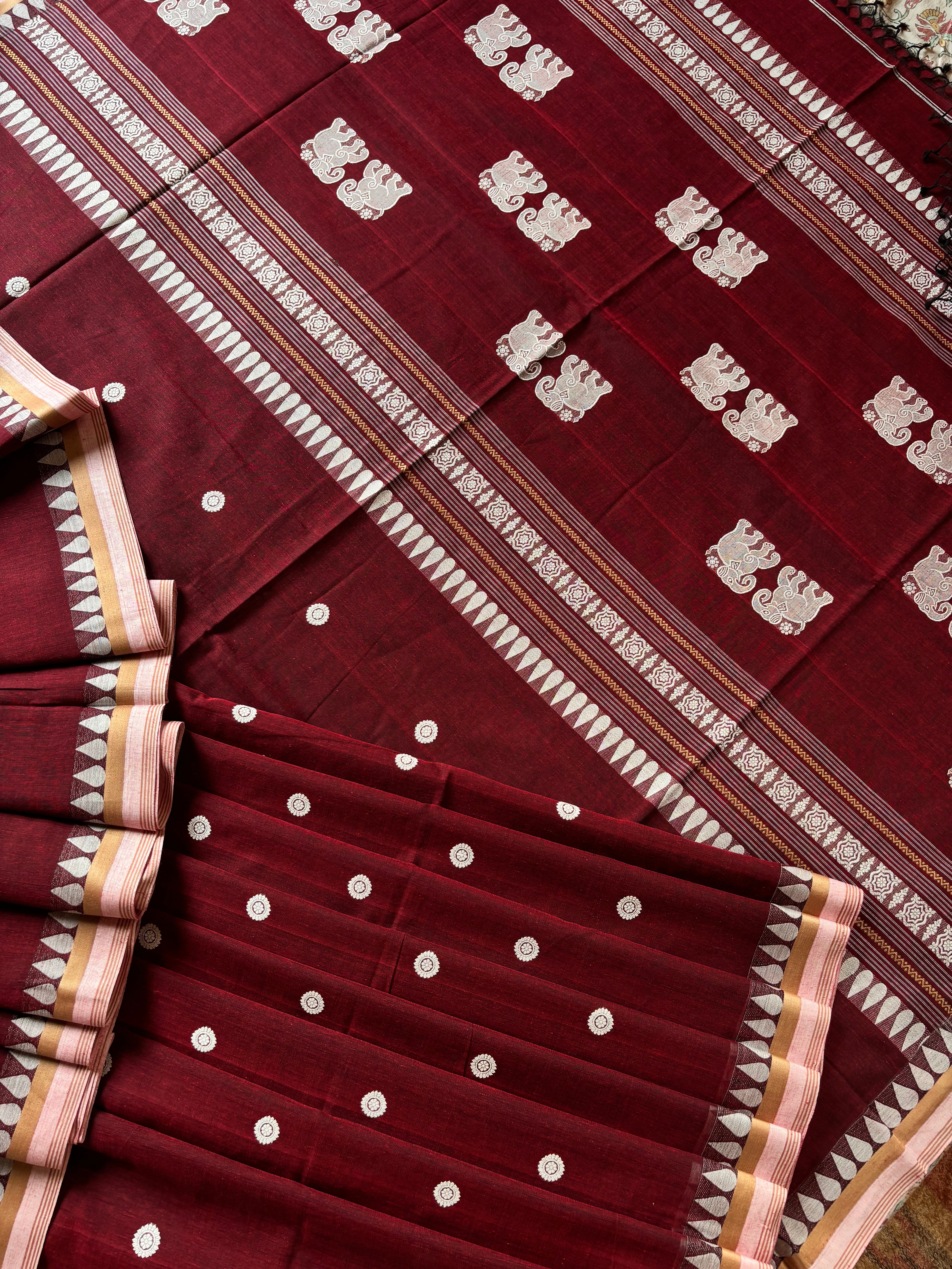 Handwoven Maroon Colour Phulia Cotton Saree