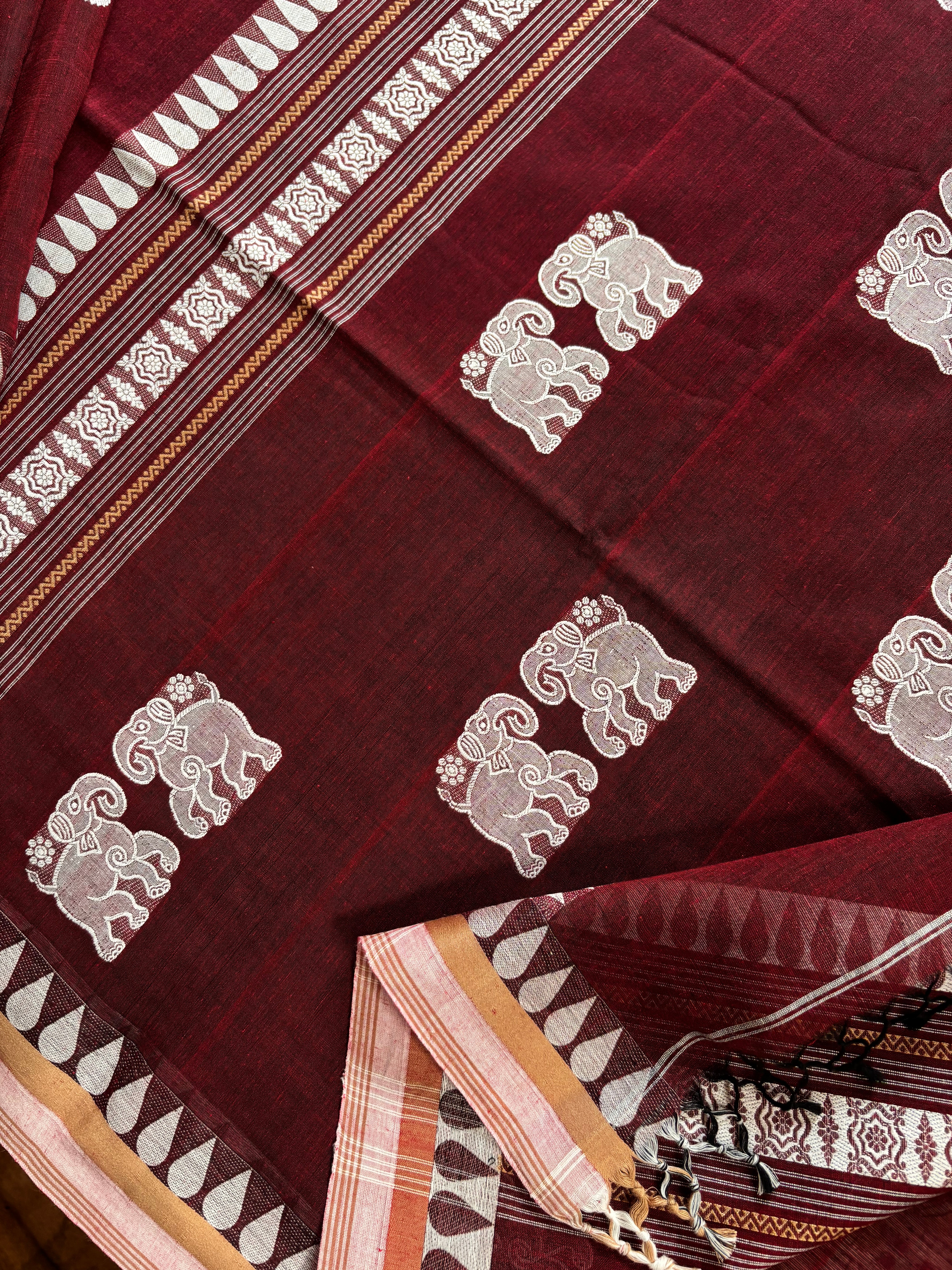 Handwoven Maroon Colour Phulia Cotton Saree