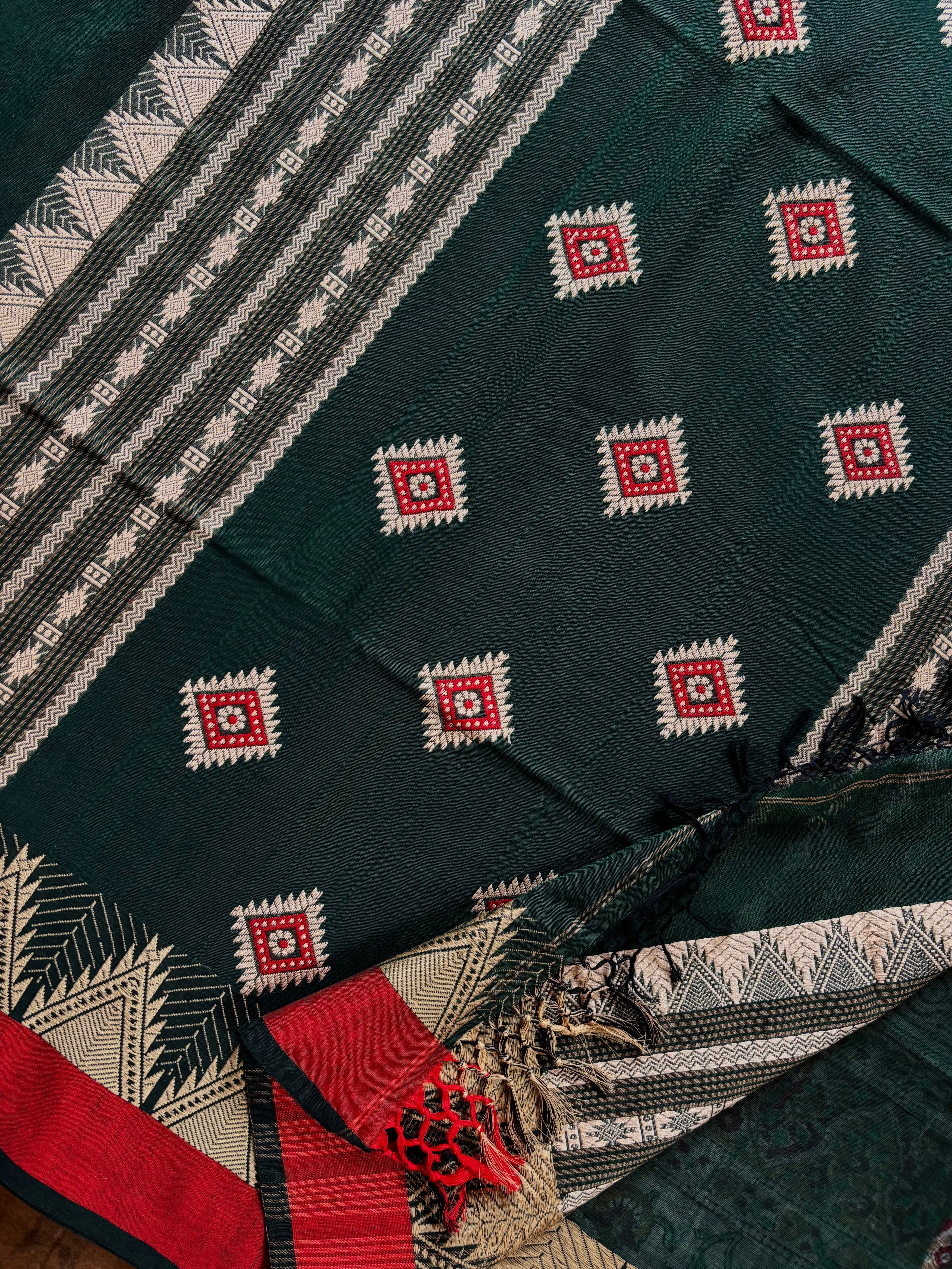 Handwoven Bottle Green Colour Phulia Cotton Saree