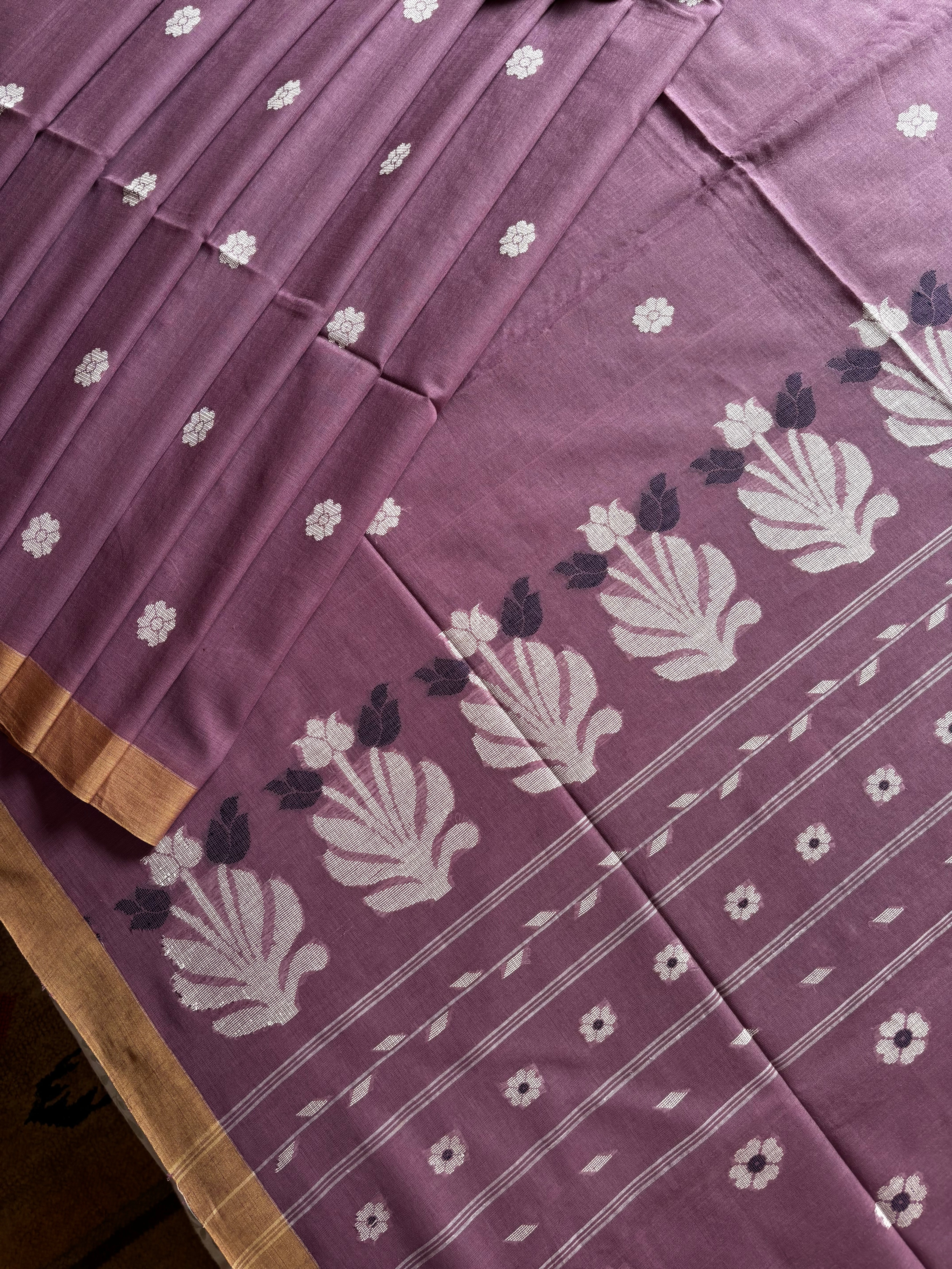 Handwoven Light Mauve Cotton Jamdani Saree