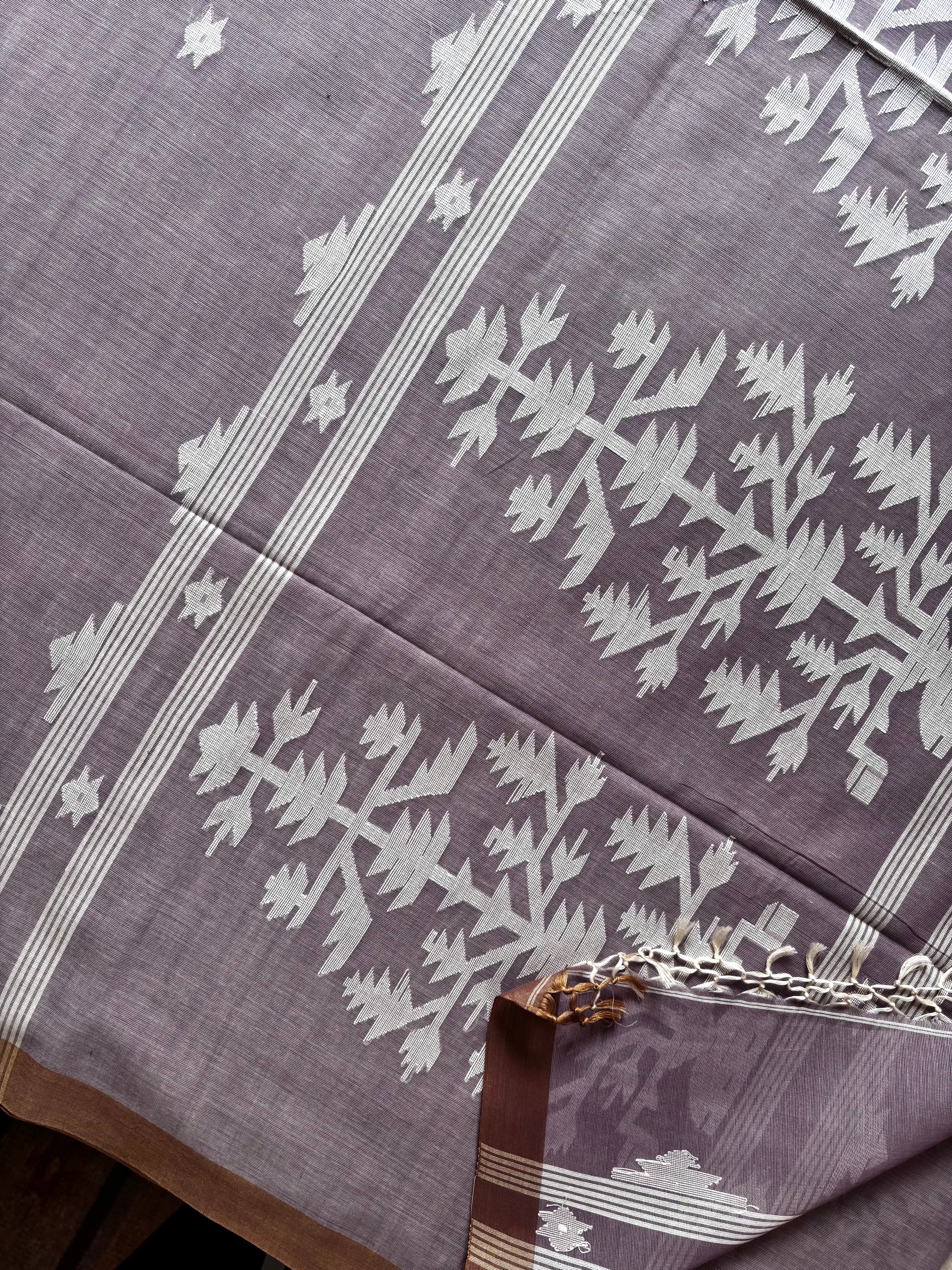 Handwoven Light Dusty Lavender Cotton Jamdani Saree