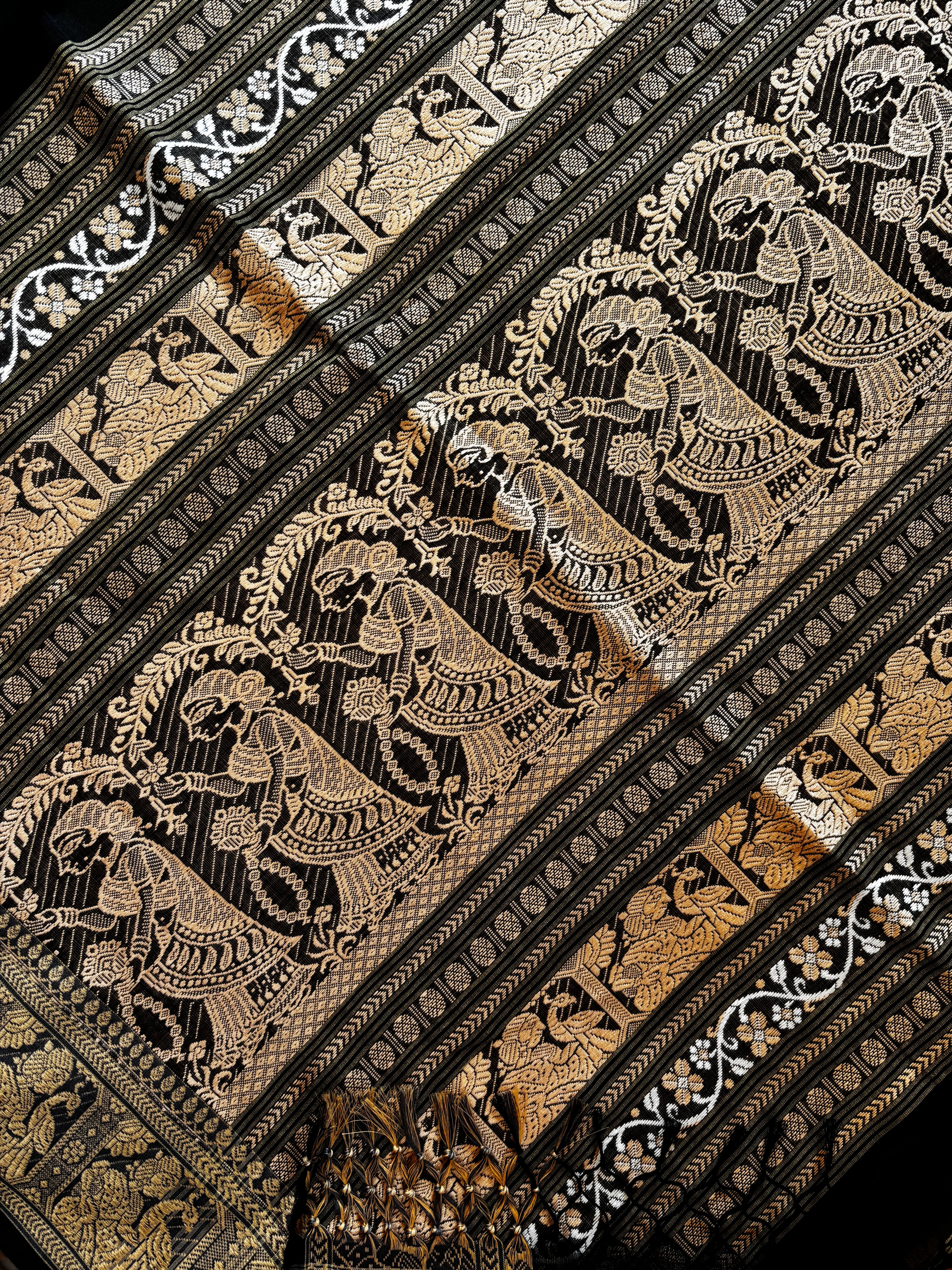 Handwoven Black Baluchari Cotton Saree