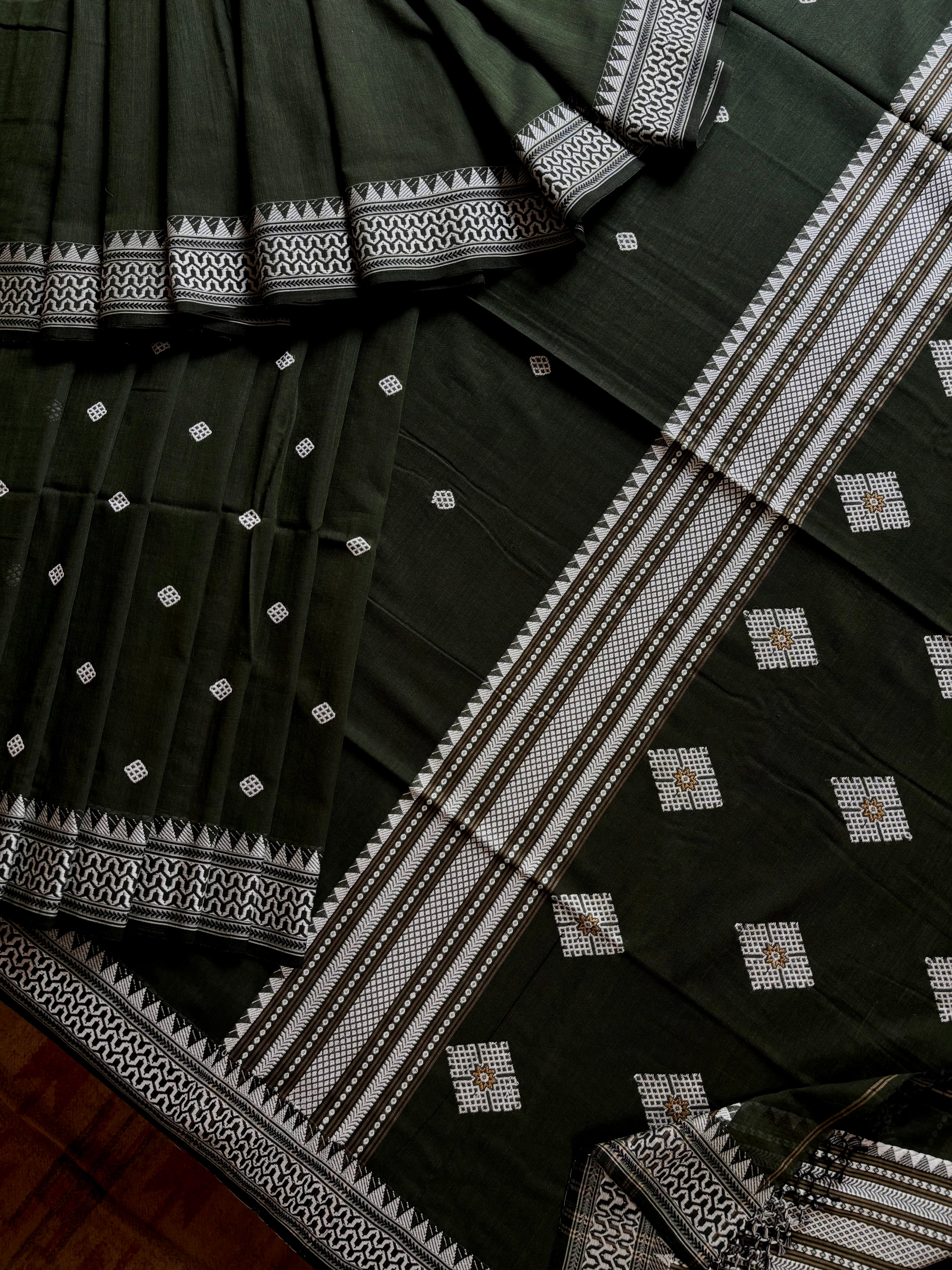 Handwoven Dark Bottle Green Phulia Cotton Saree