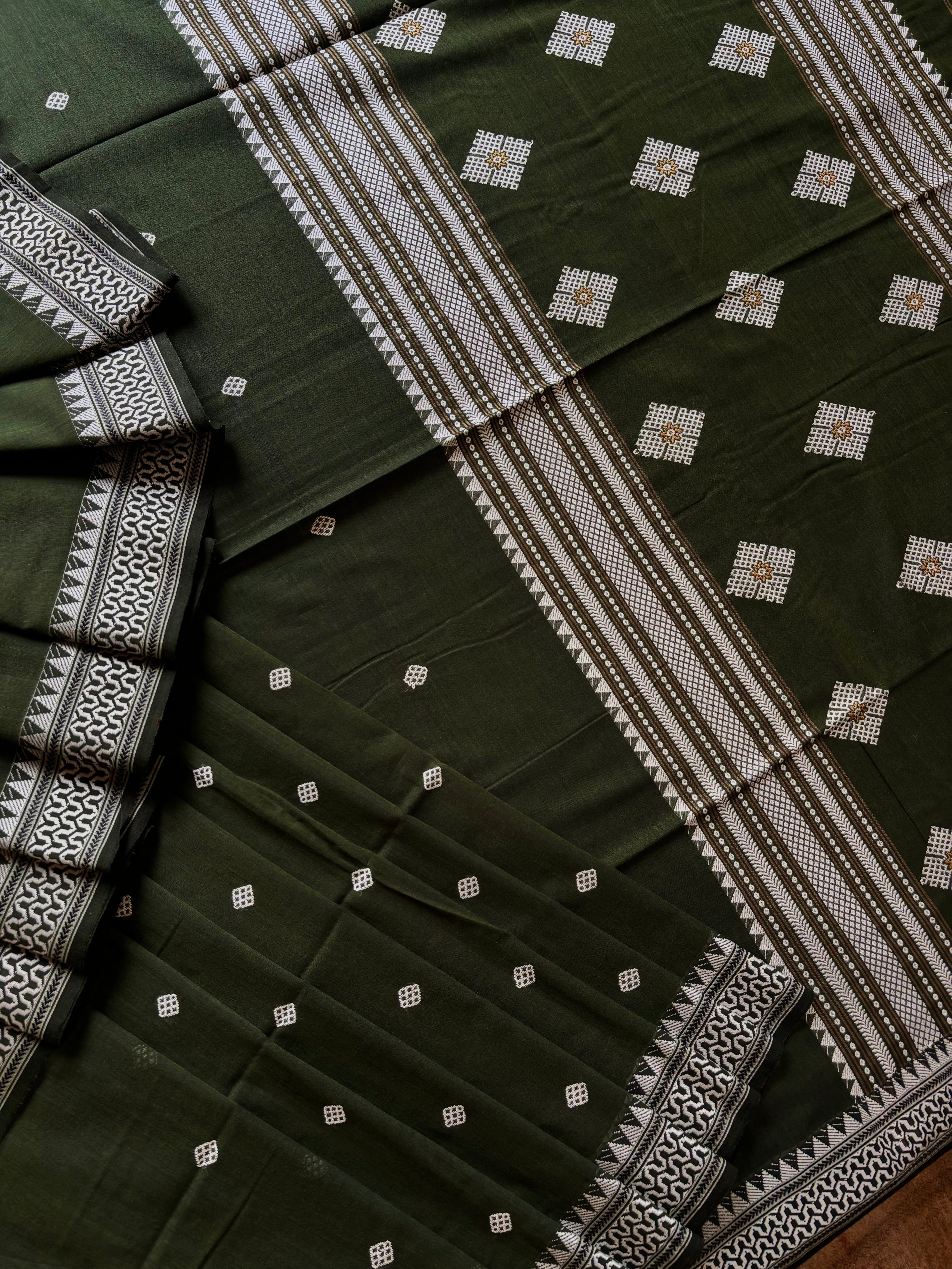 Handwoven Dark Bottle Green Phulia Cotton Saree