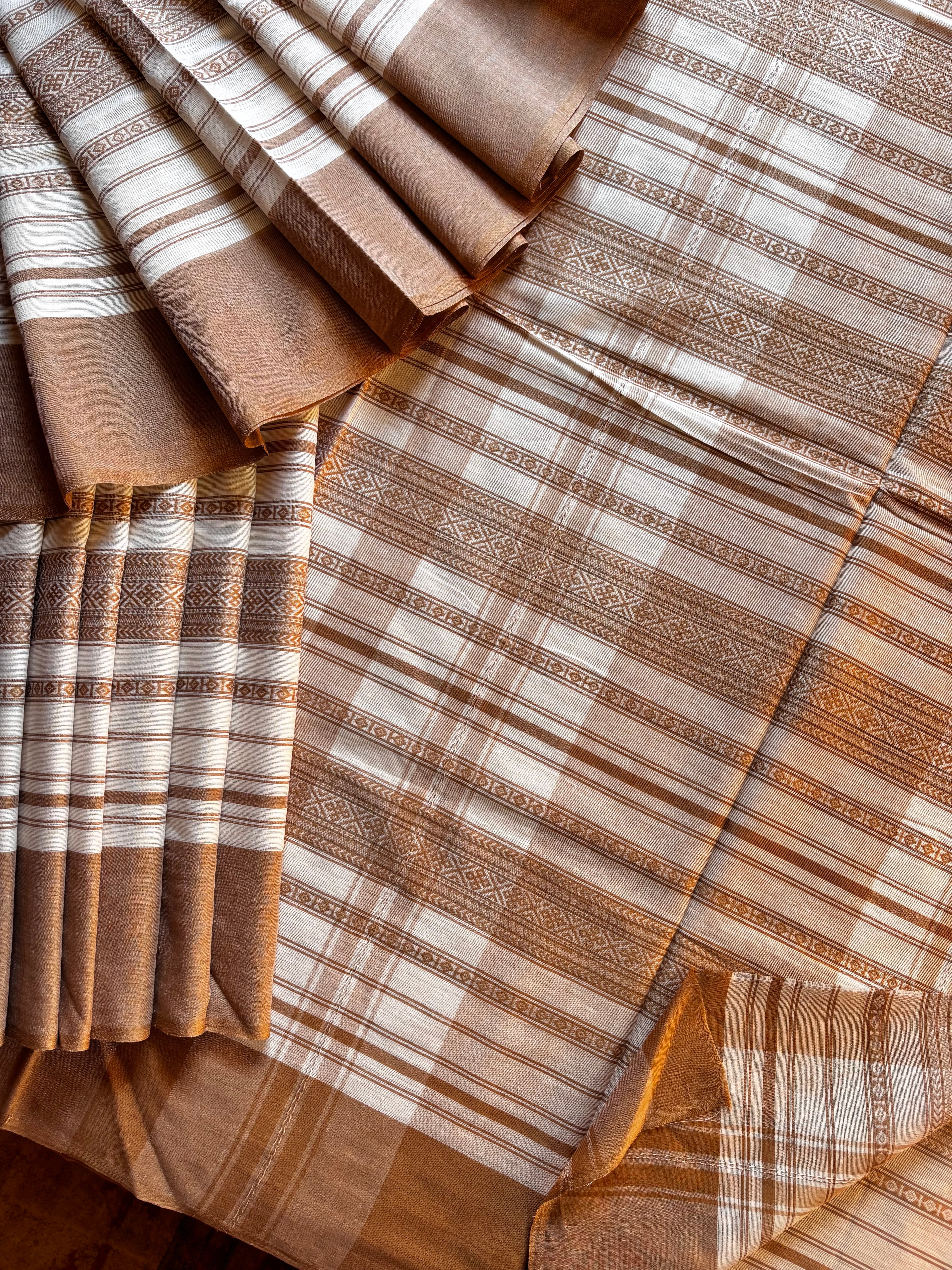 Handwoven White Beige Dhonekhali Cotton Saree