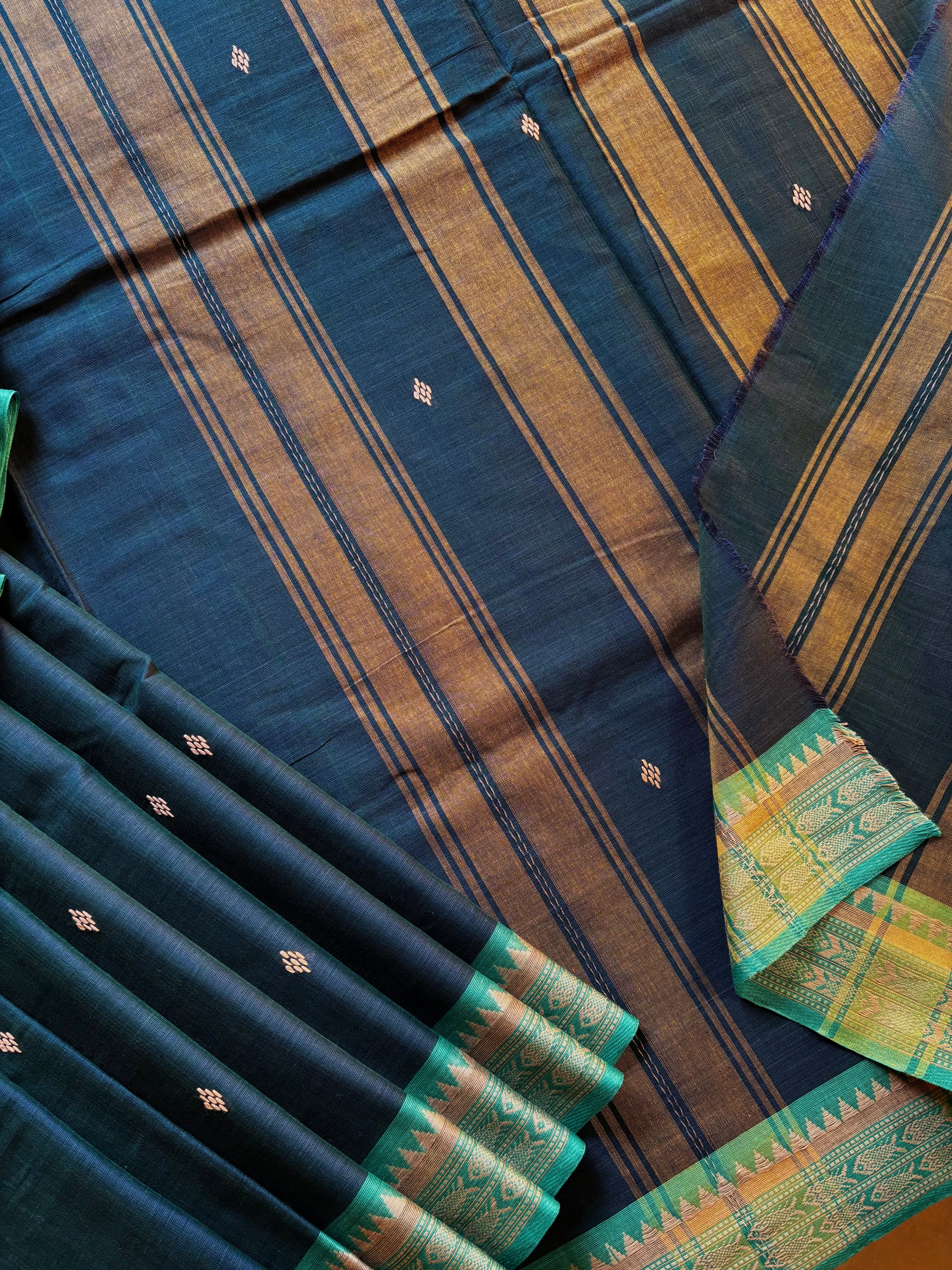 Handwoven Peacock Colour Dhonekhali Cotton Saree
