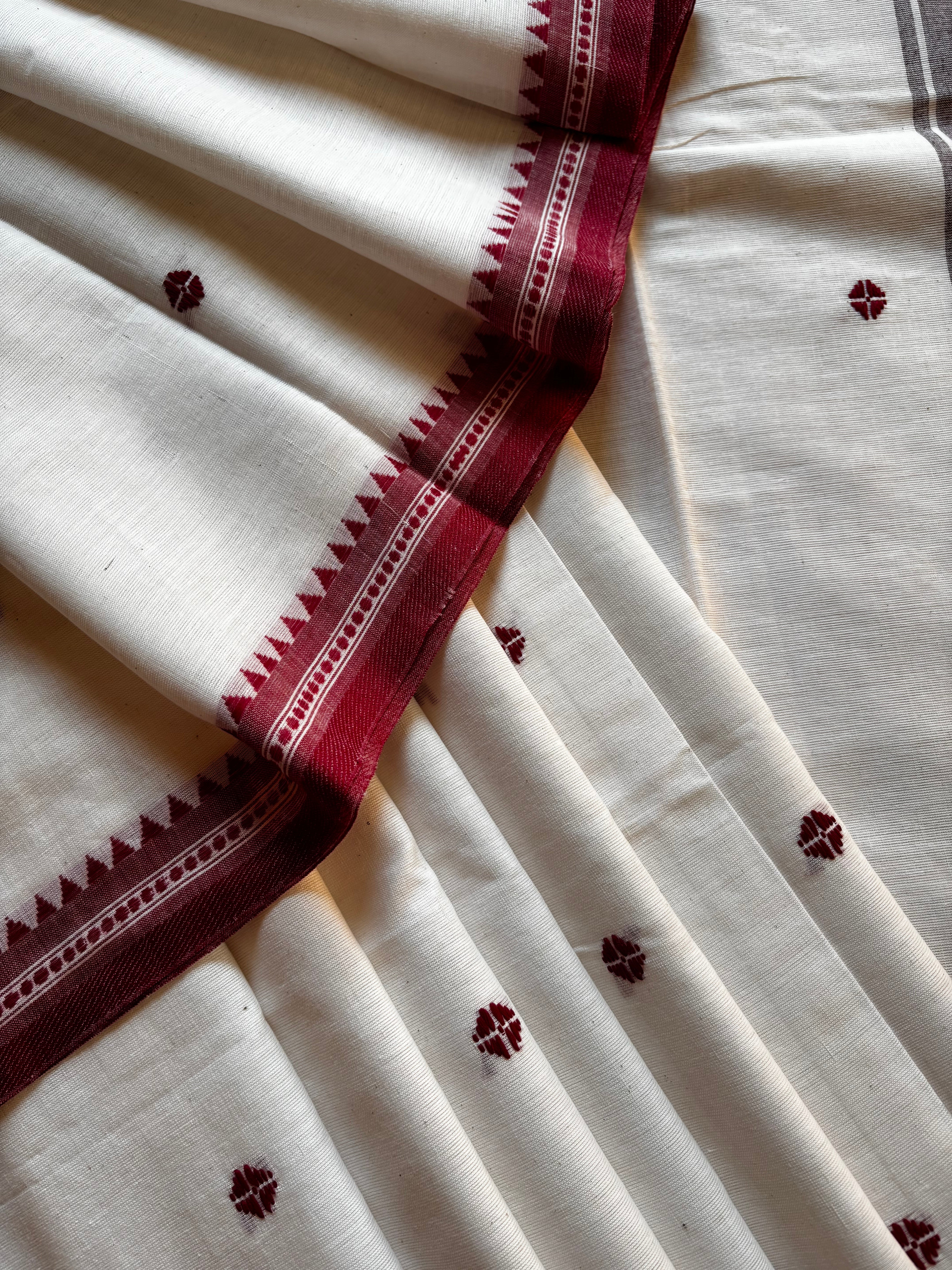 Handwoven White Red Dhonekhali Saree