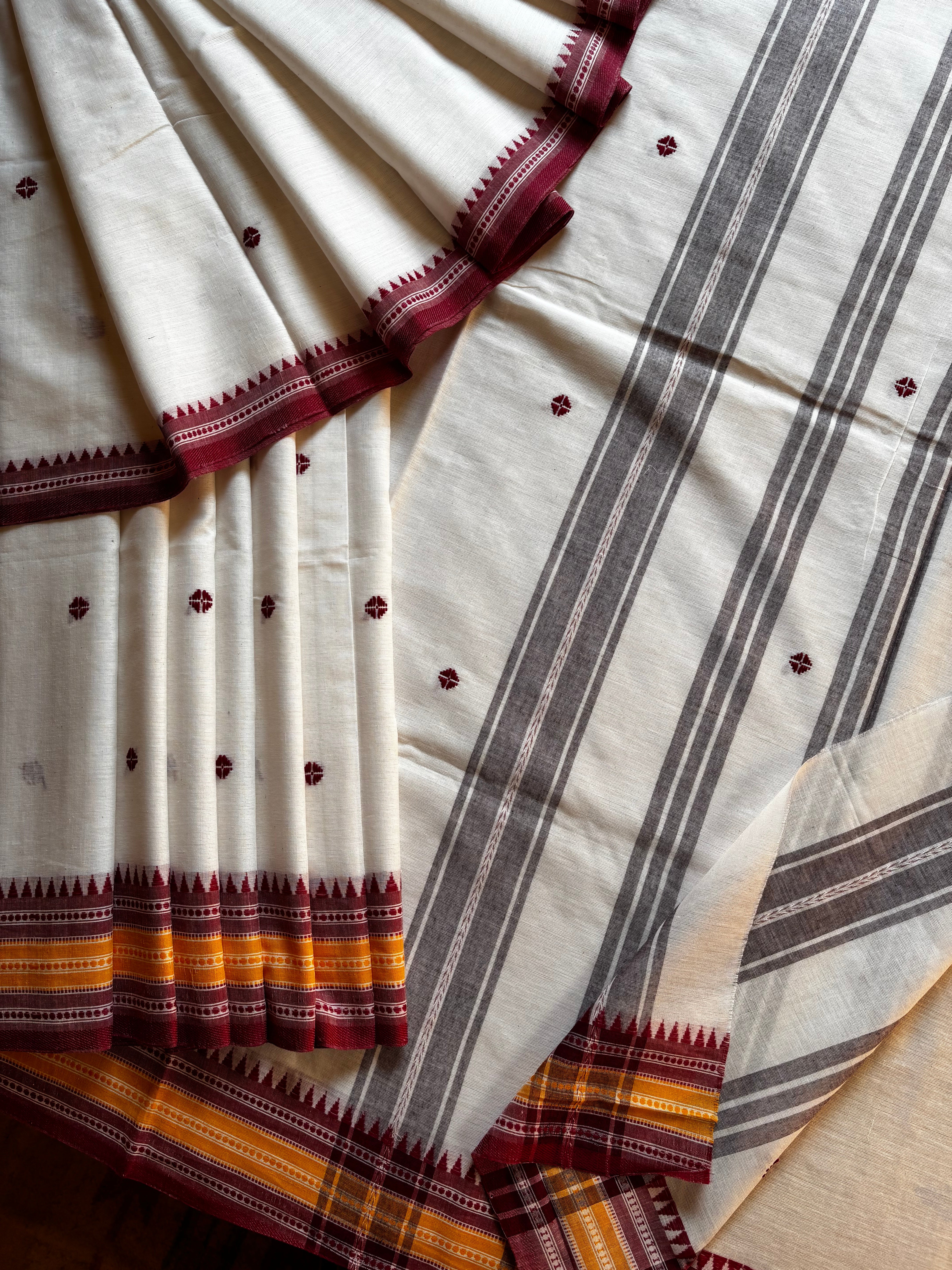 Handwoven White Red Dhonekhali Saree