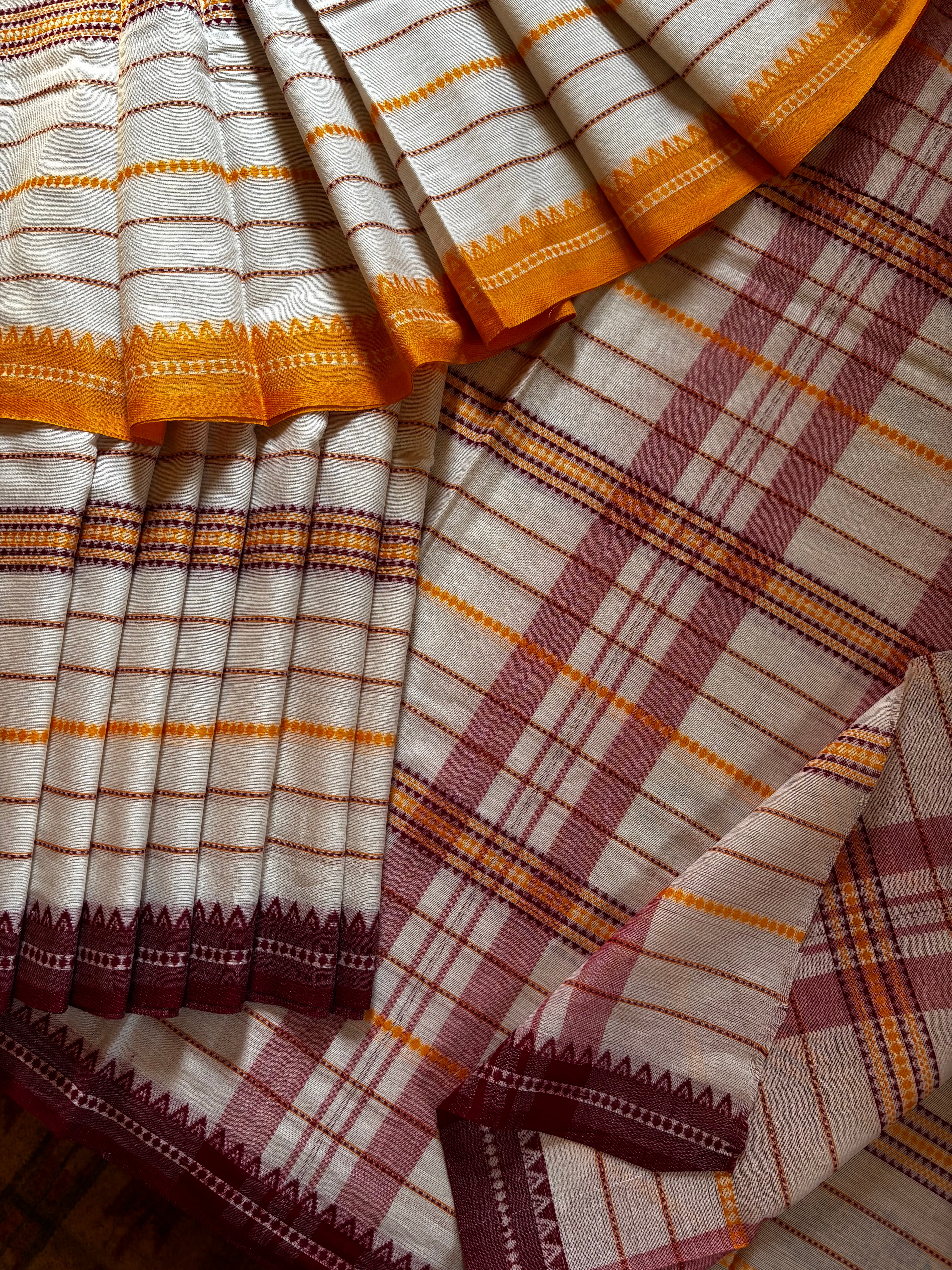 Handwoven White Maroon Dhonekhali Cotton Saree