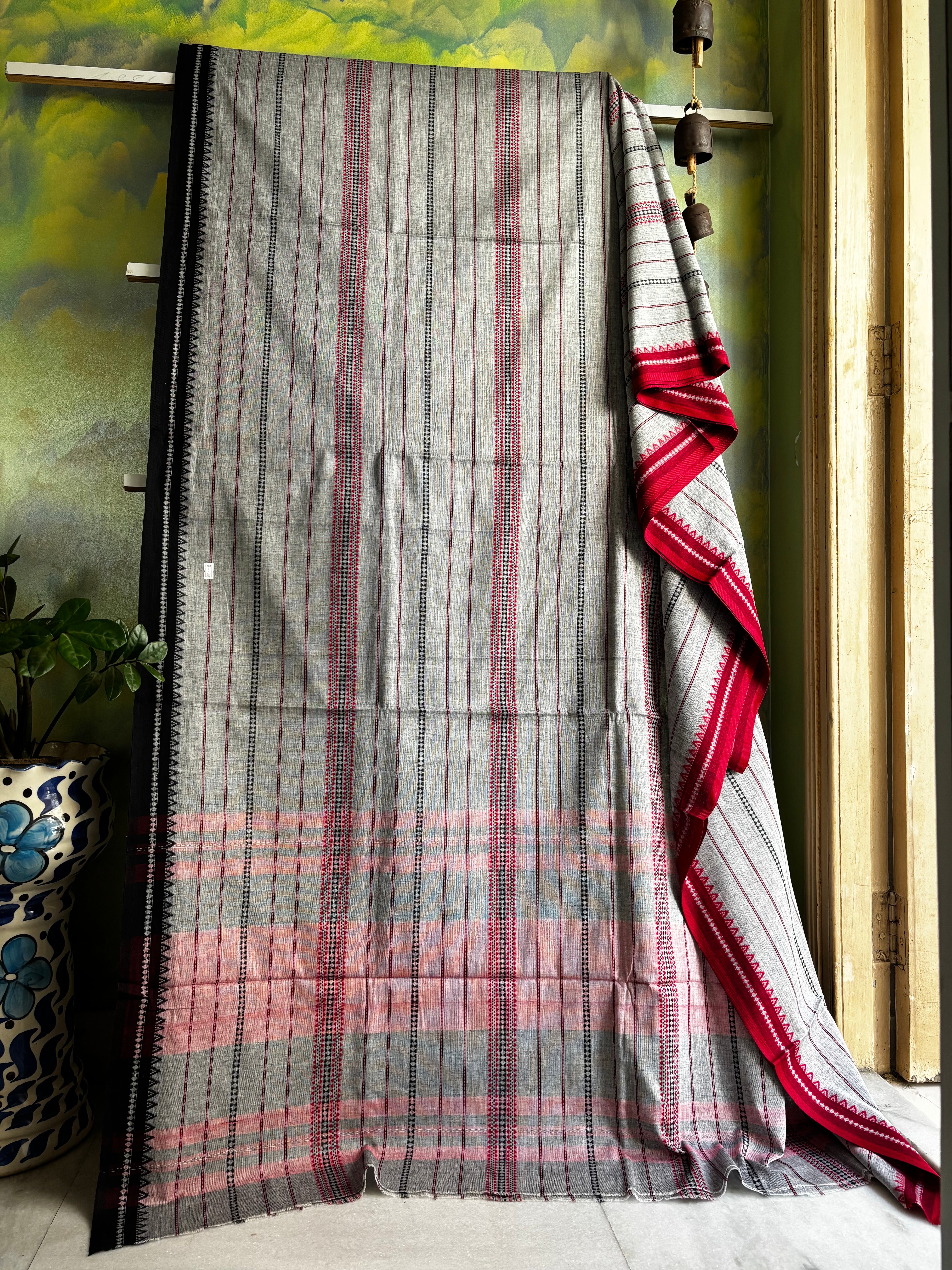 Handwoven Grey Colour Dhonekhali Cotton Saree