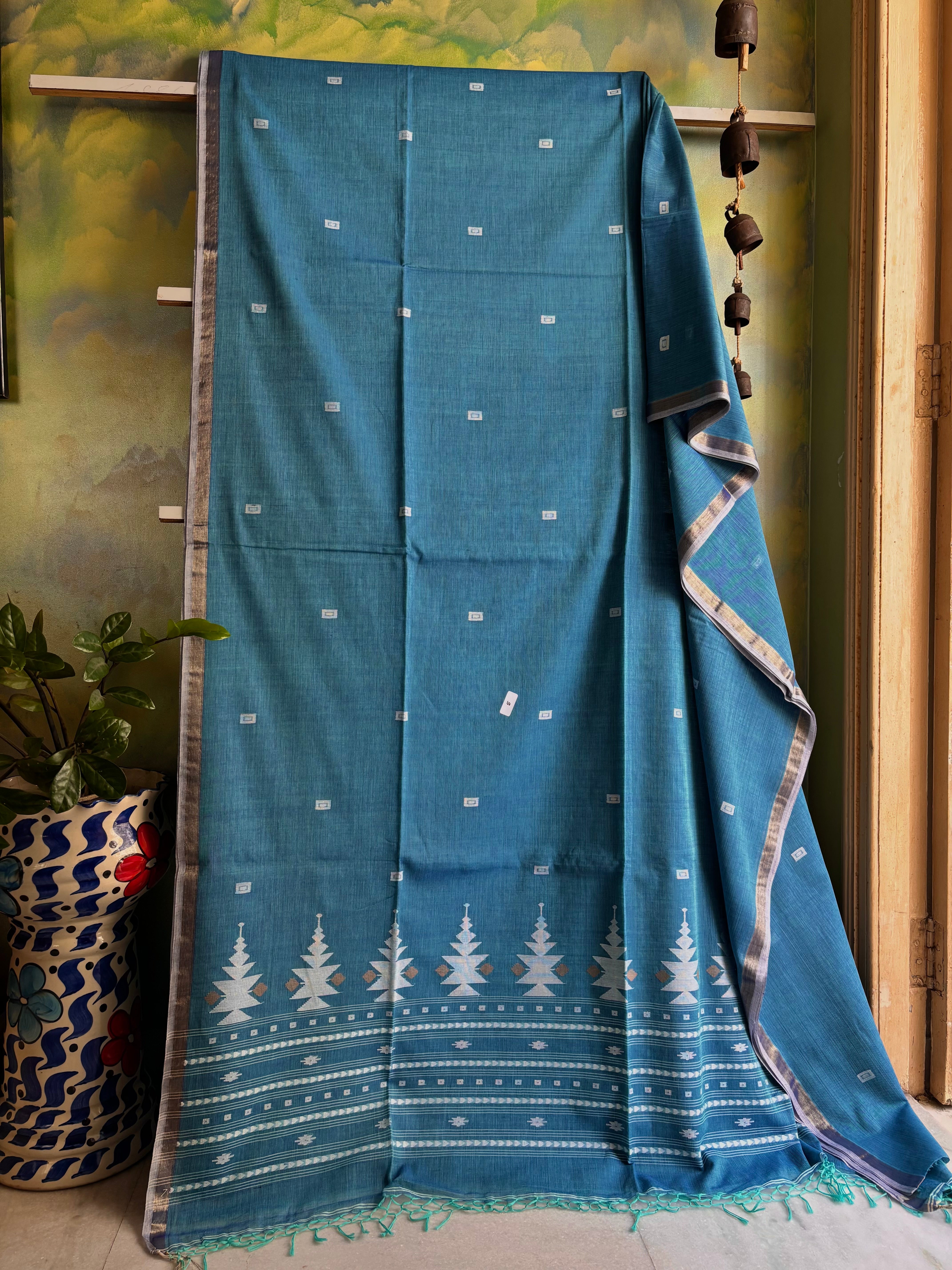 Handwoven Light Blue Colour Cotton Jamdani Saree