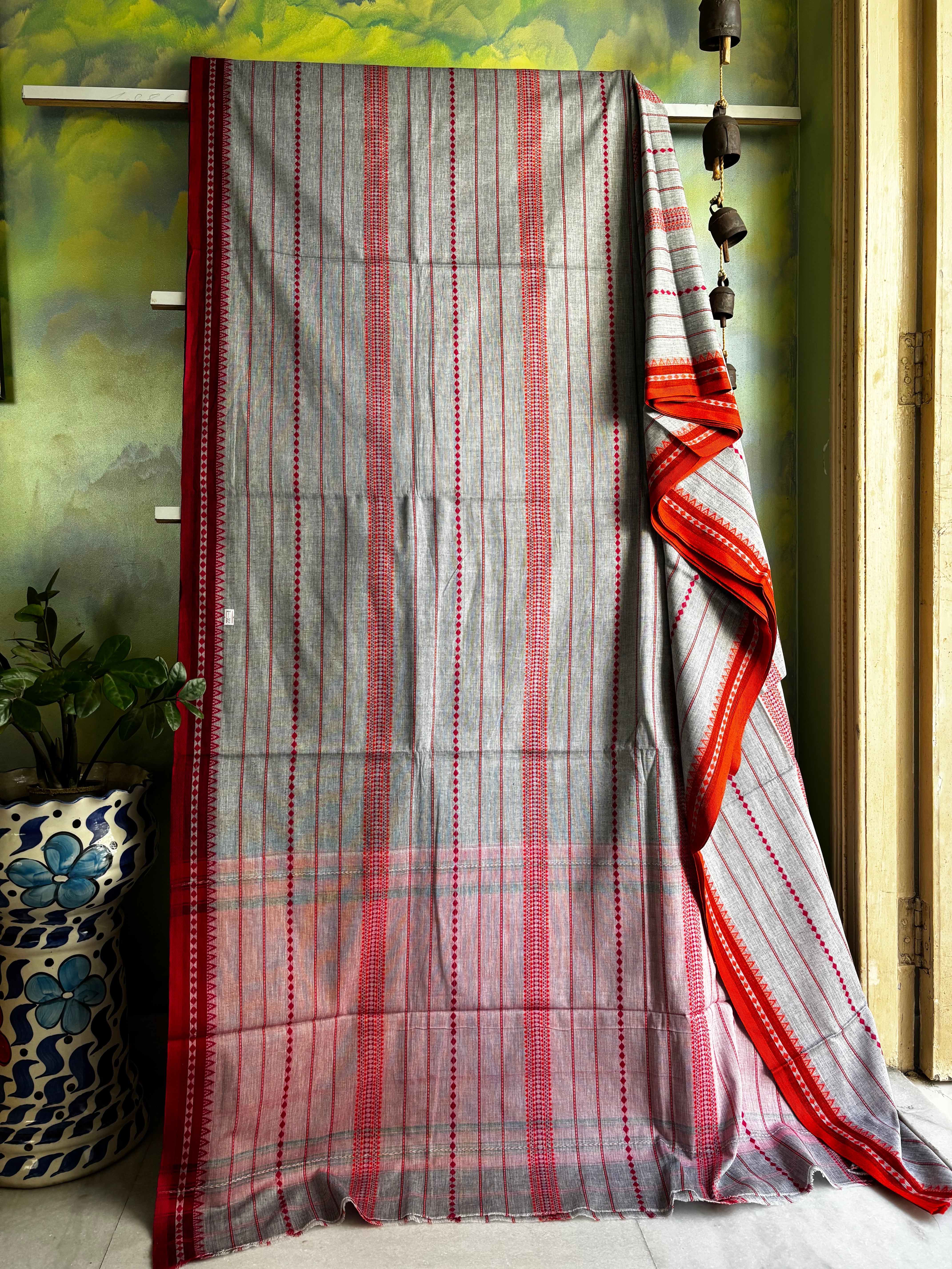 Handwoven Grey Colour Dhonekhali Cotton Saree