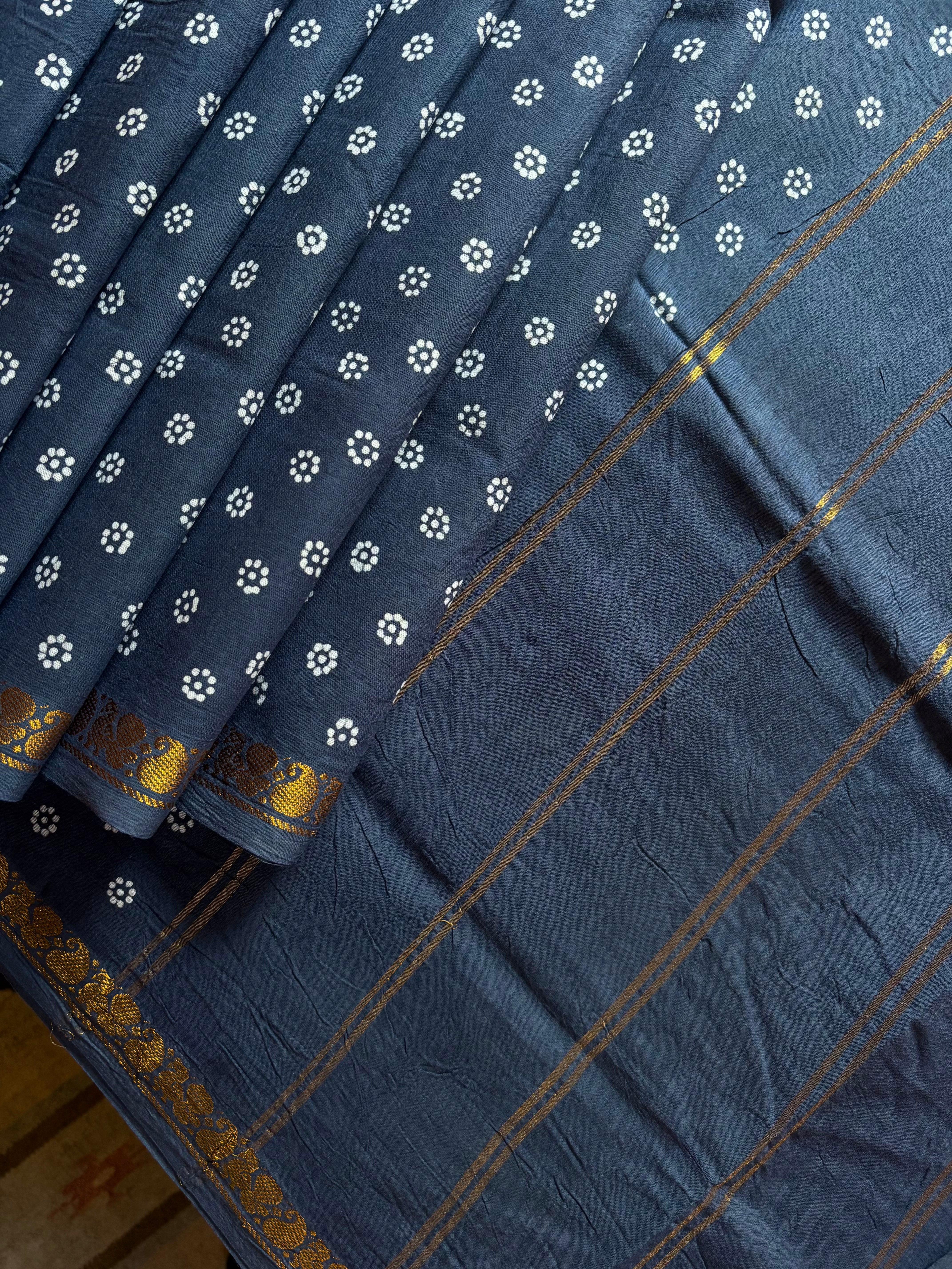 Bluish Grey Colour Cotton Sungudi Saree