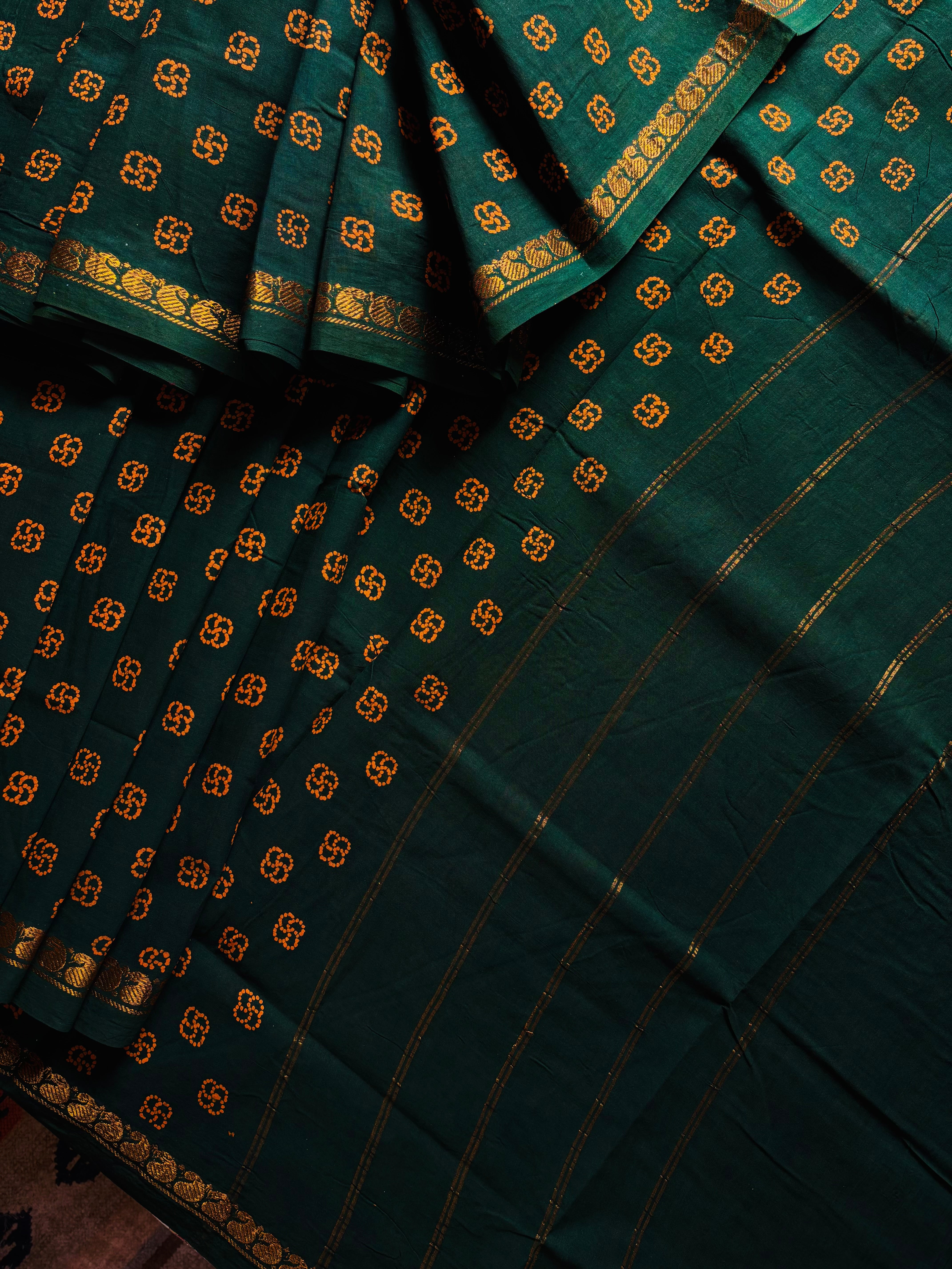 Bottle Green Cotton Sungudi Saree