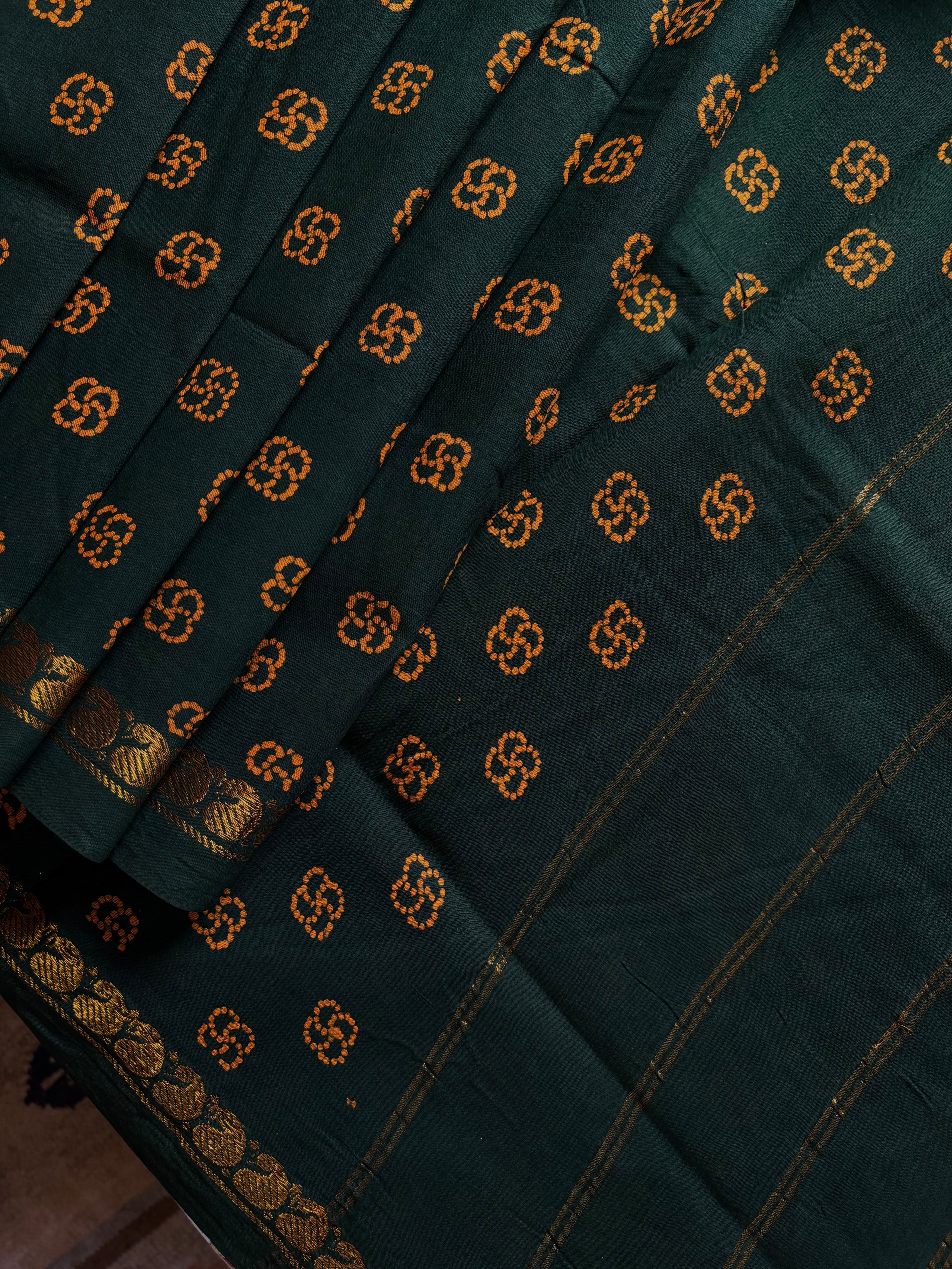 Bottle Green Cotton Sungudi Saree