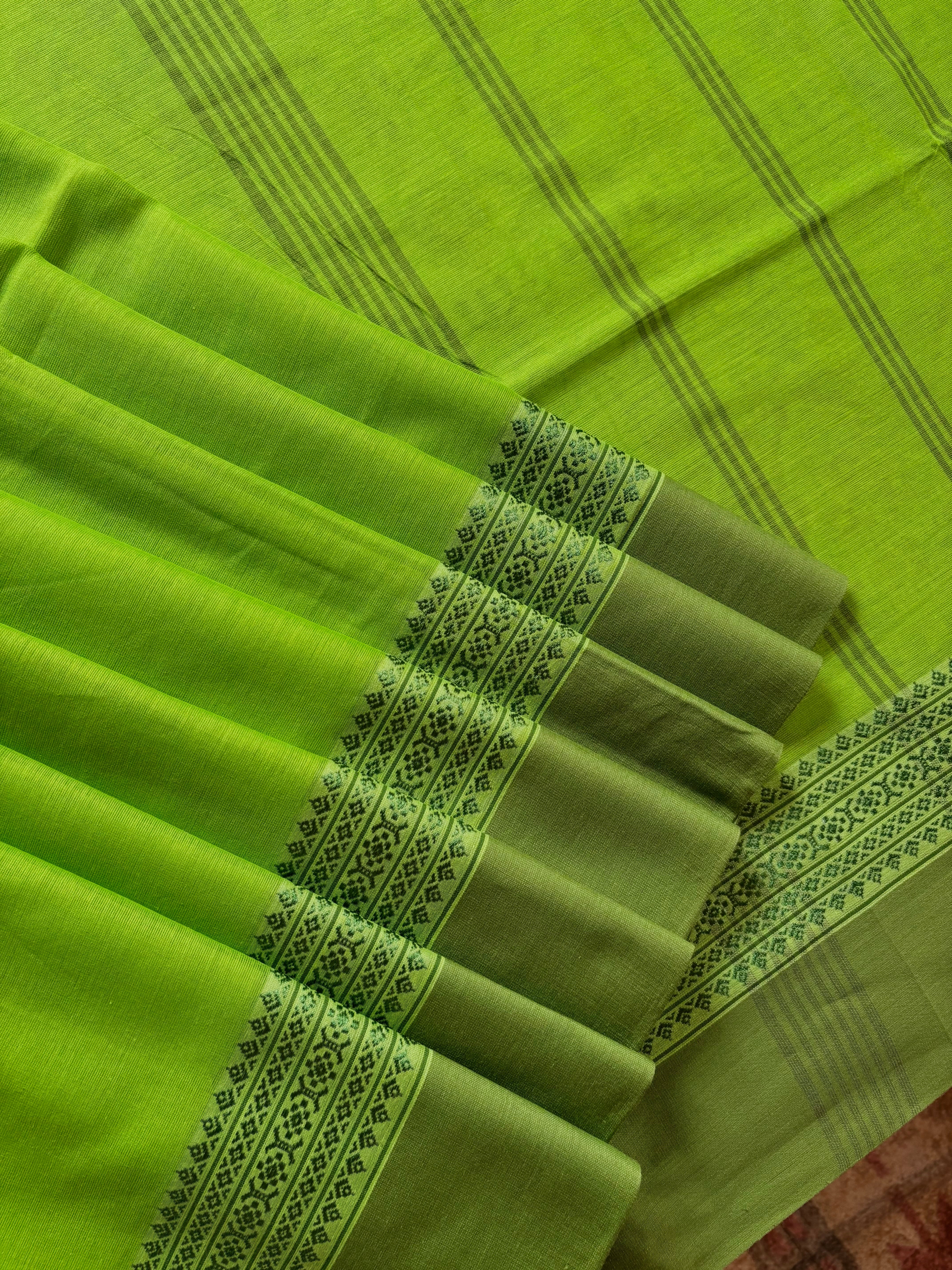 Handwoven Green Colour Phulia Cotton Saree