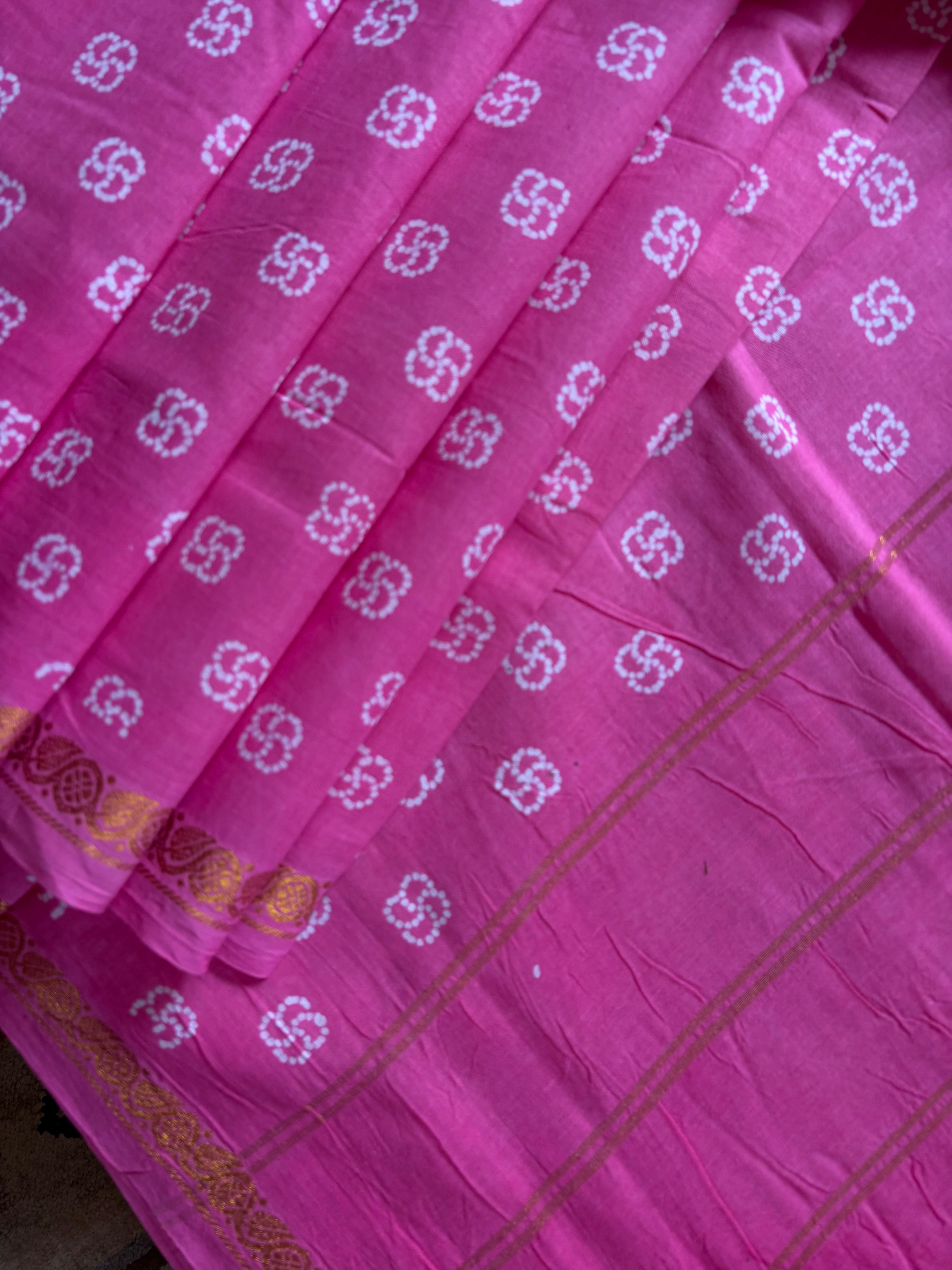 Pink Cotton Sungudi Saree
