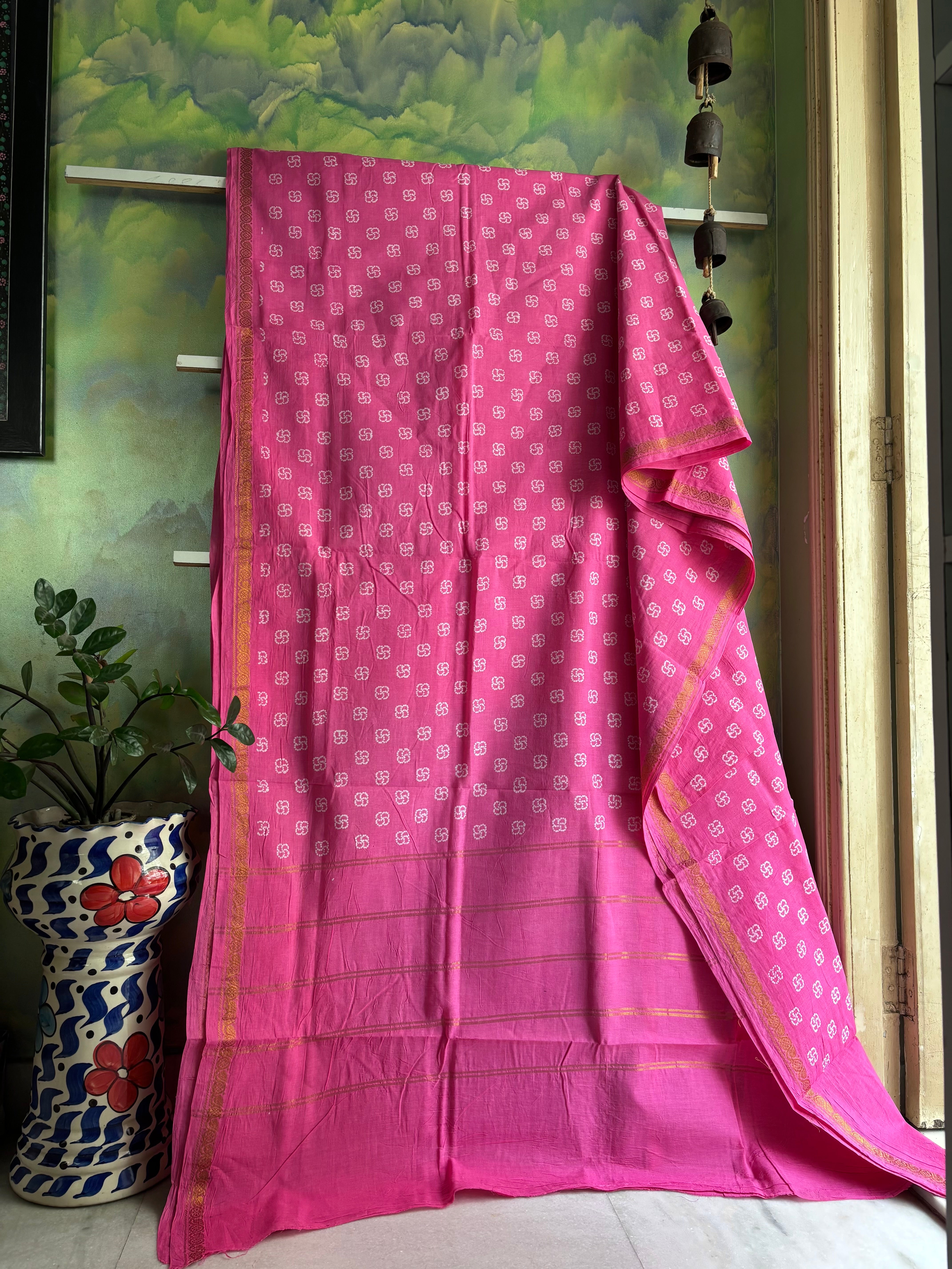 Pink Cotton Sungudi Saree