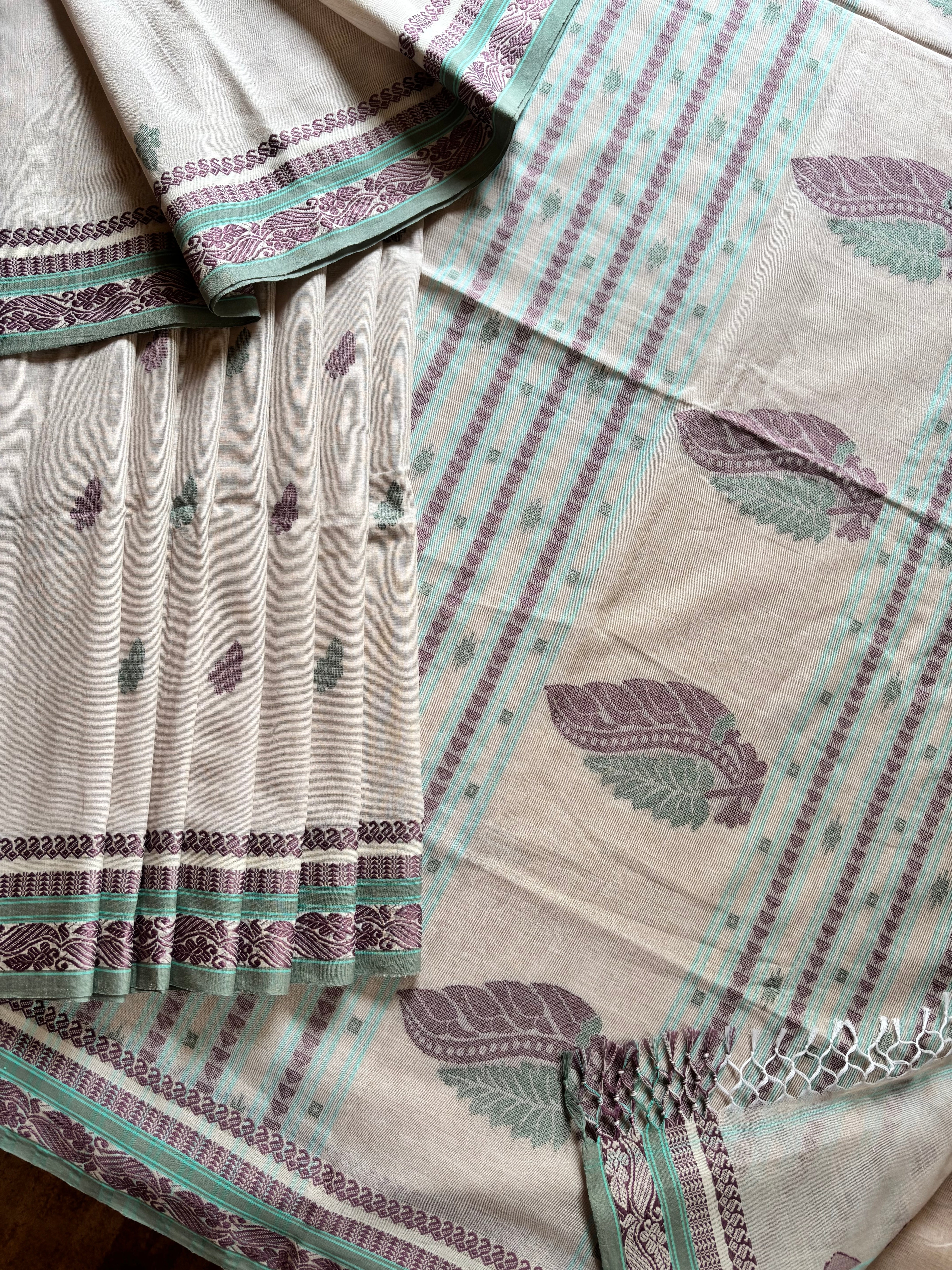Handwoven Greyish Beige Phulia Cotton Saree