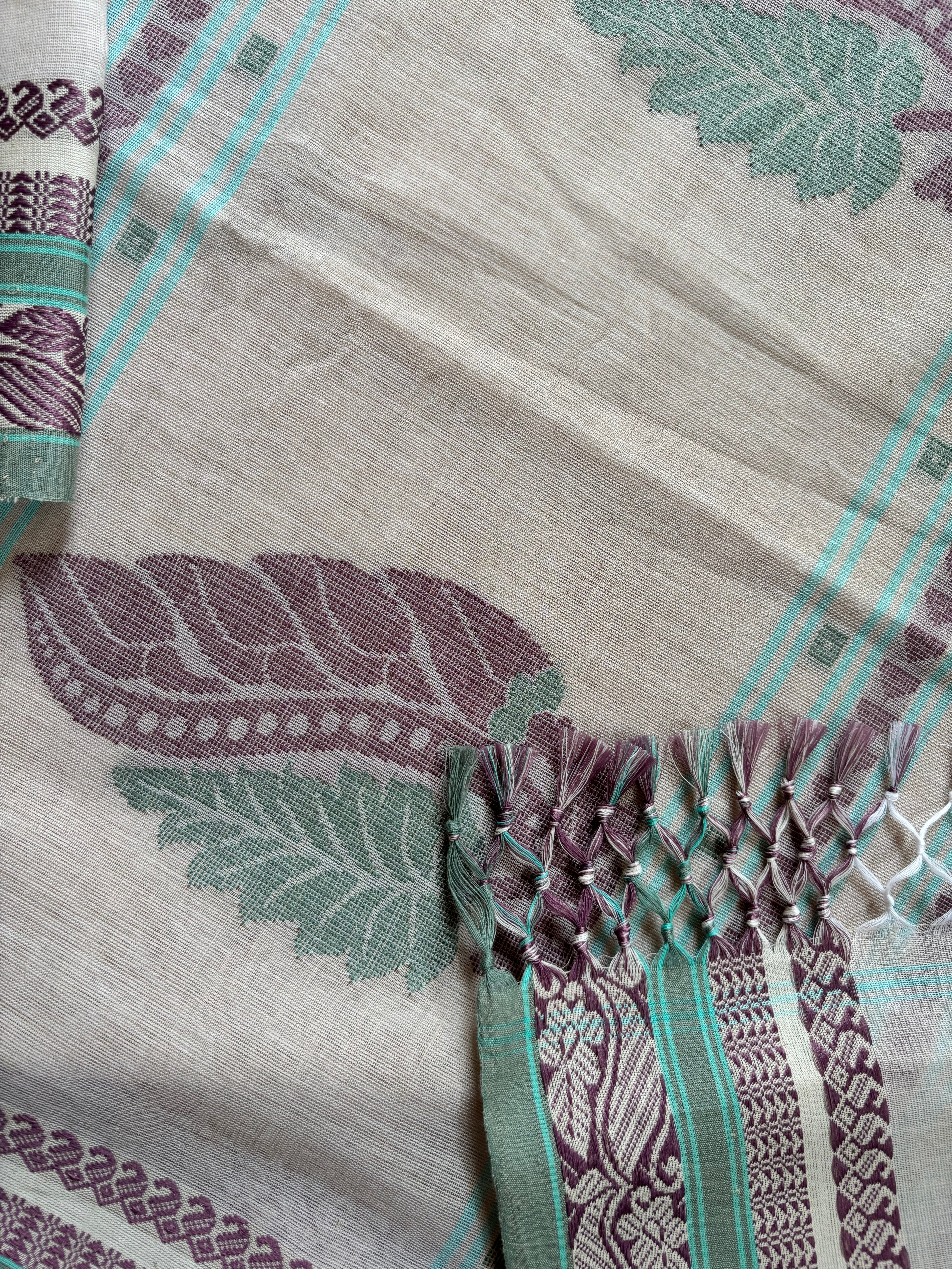 Handwoven Greyish Beige Phulia Cotton Saree