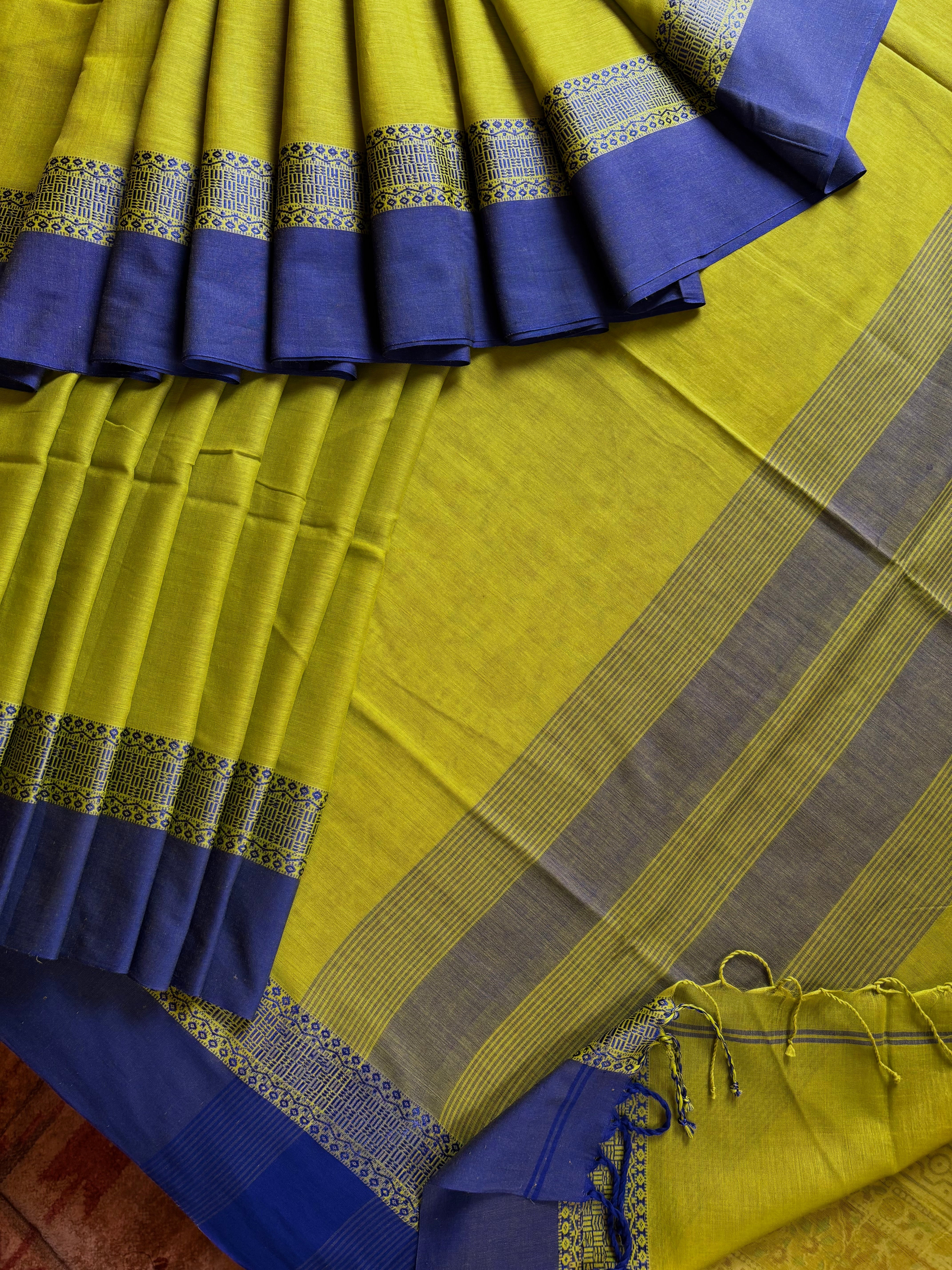 Handwoven Green Colour Phulia Cotton Saree